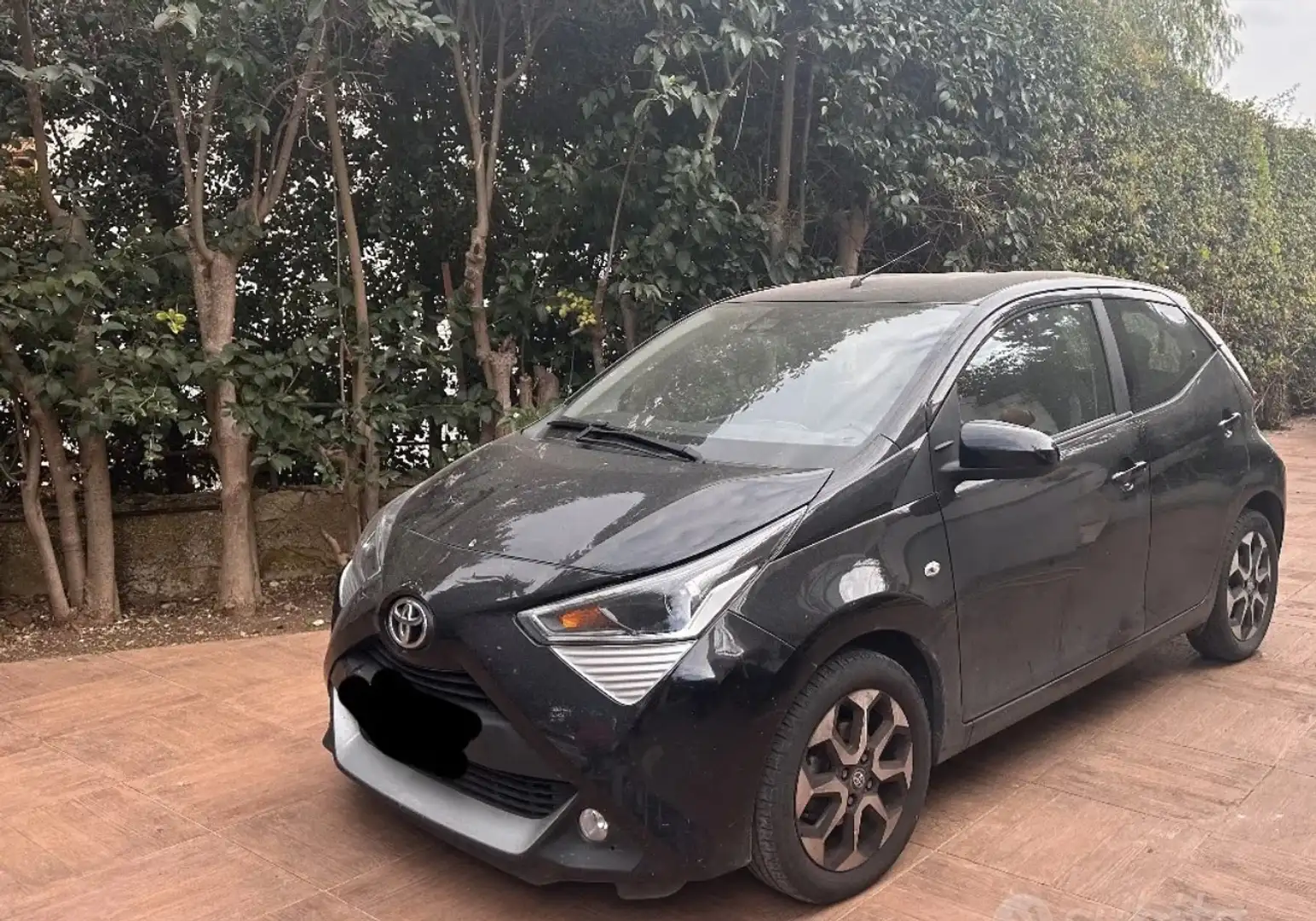 Toyota Aygo 5p 1.0 x-business - 1