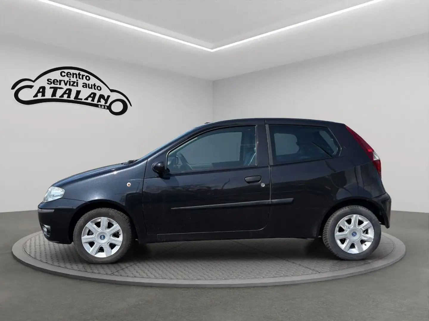 Fiat Punto 1.3 MJT 16V 3p. Dynamic Negro - 2