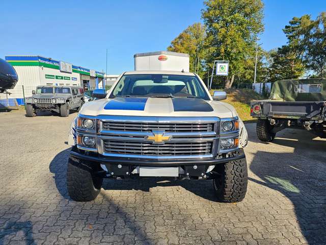 Chevrolet Silverado 6,2 Liter Kompressor BAJA RACING Umbau