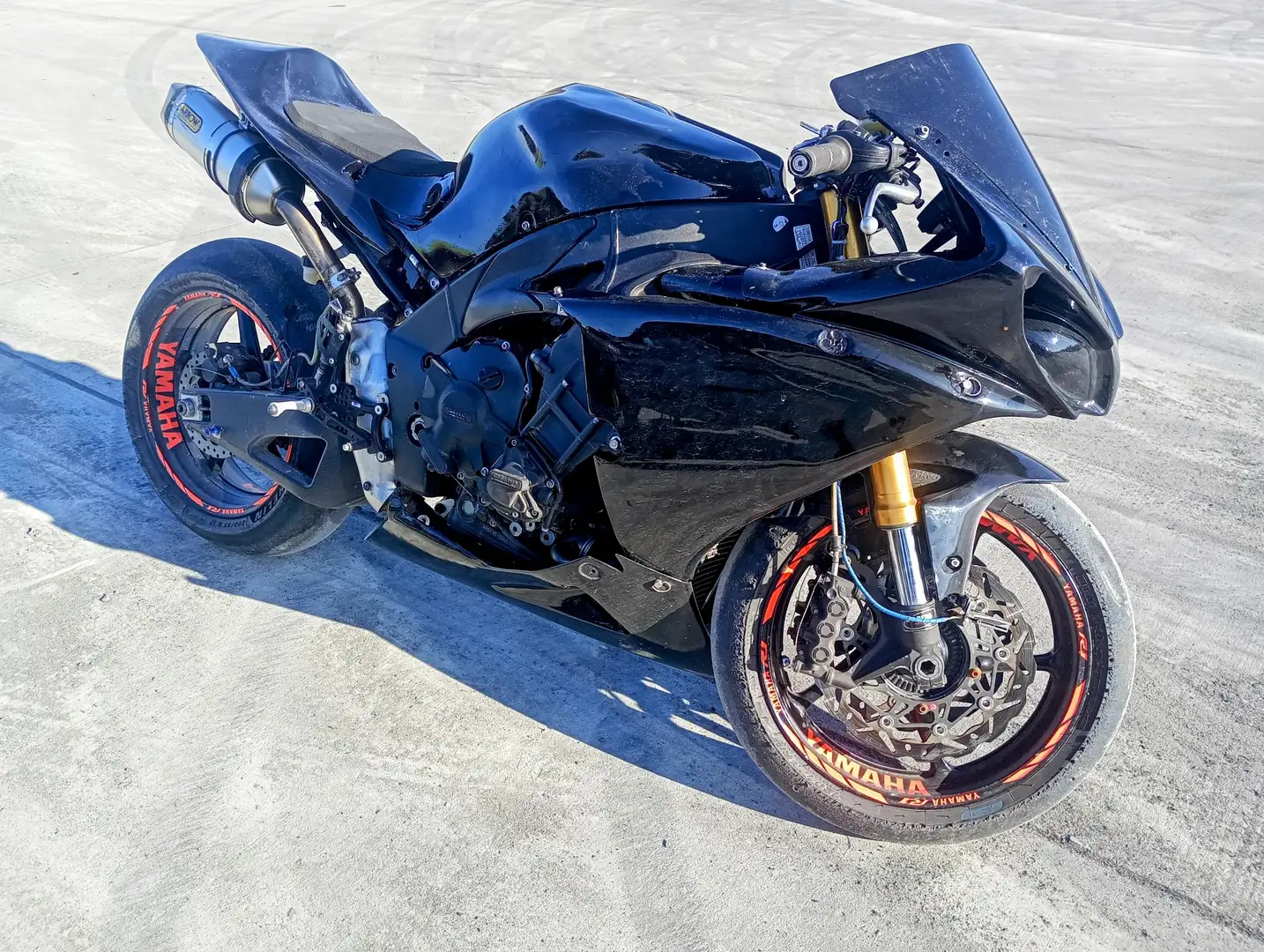 Yamaha YZF-R1 R1 2009 cross plane foul piste Noir - 2
