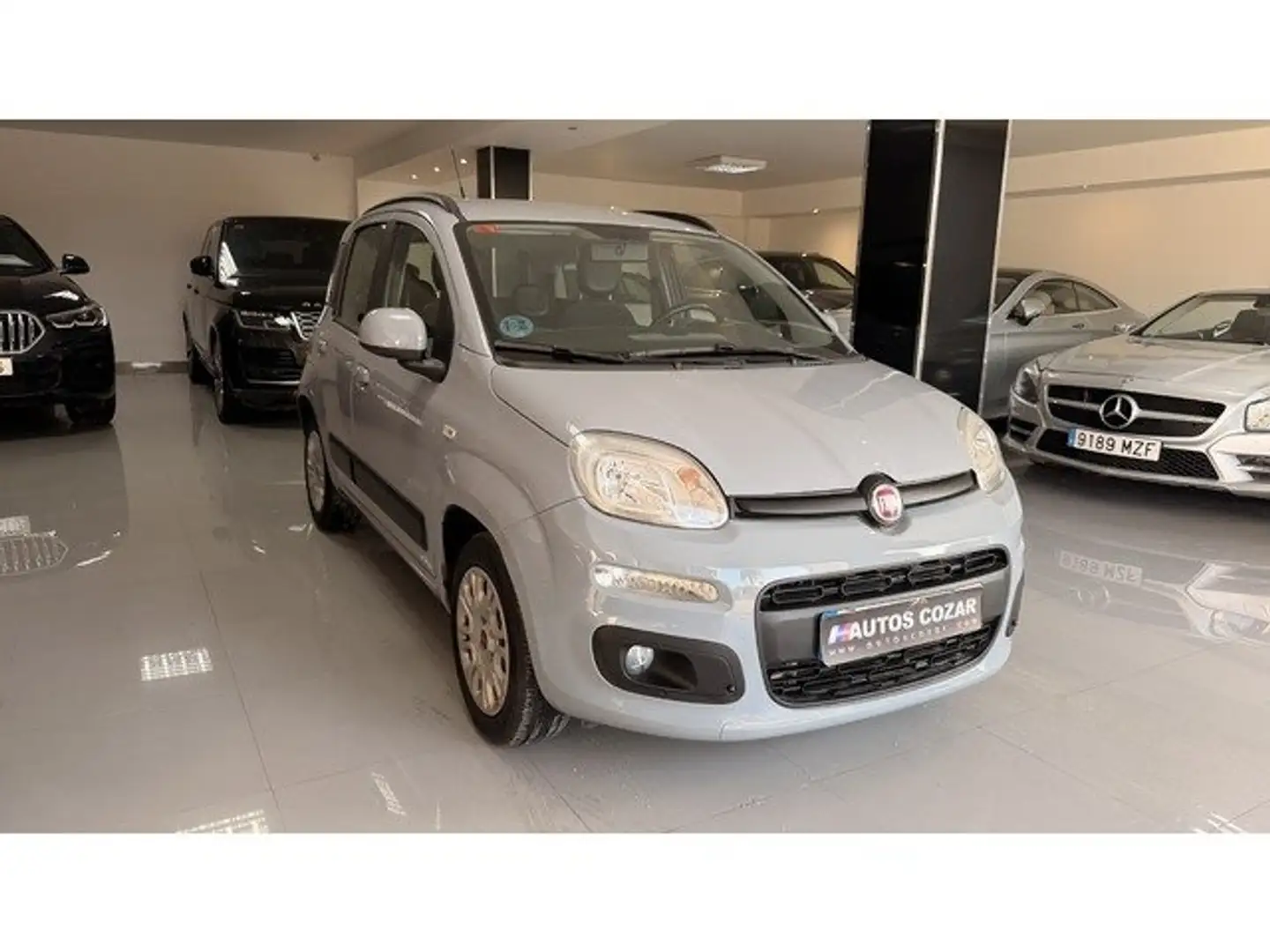 Fiat Panda 1.2 Lounge Gris - 1