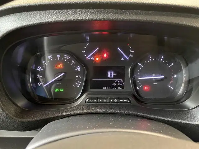 Peugeot Expert view 14