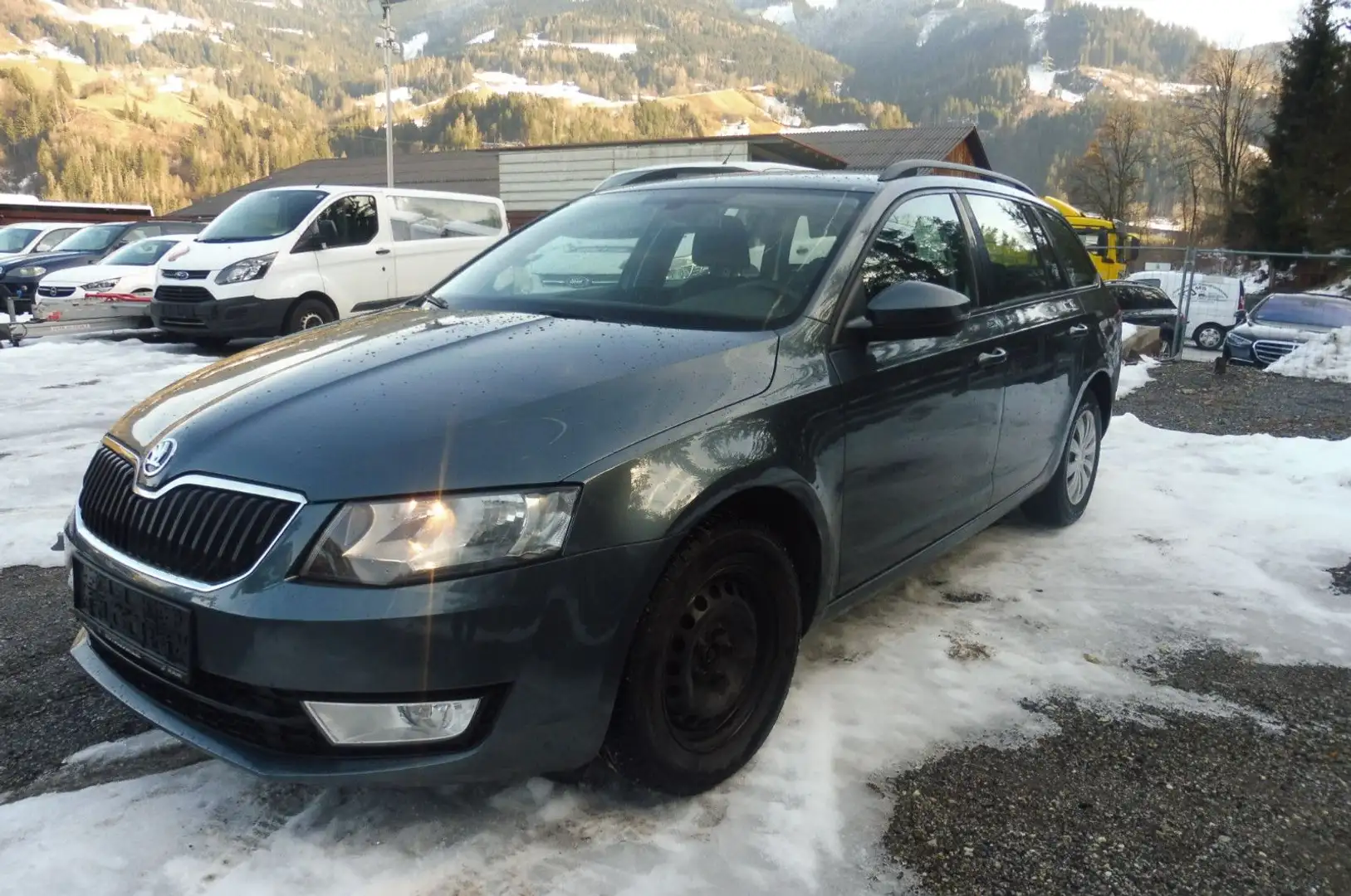Skoda Octavia Combi Ambition 4x4 Grau - 1