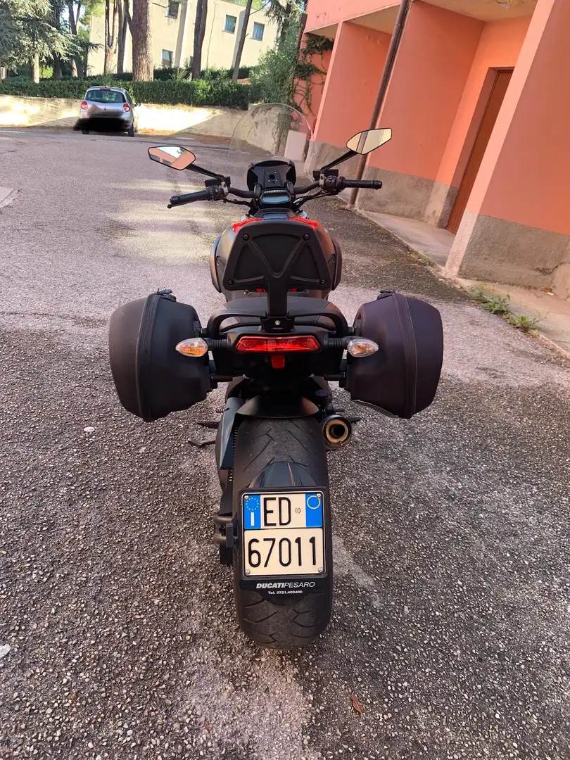 Ducati Diavel Carbon Red Piros - 2