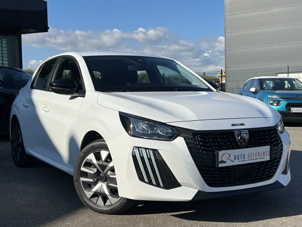 Peugeot 208 208 — photo 2