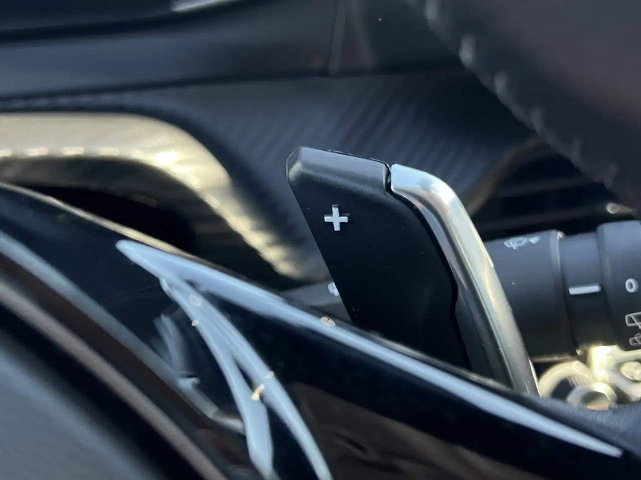 Peugeot 208 208 — photo 12