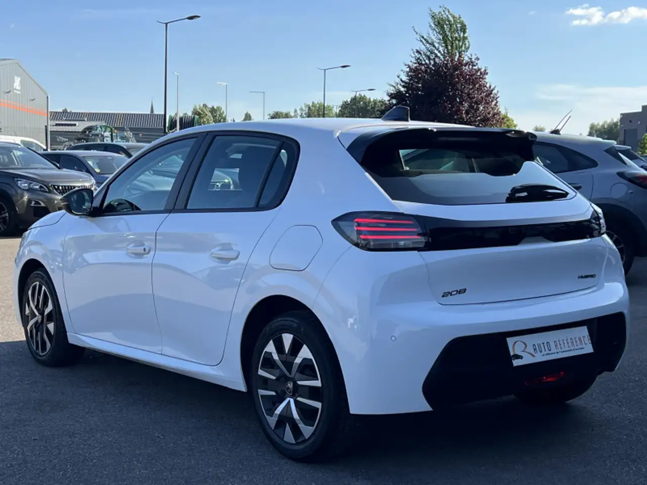 Peugeot 208 208 — photo 3