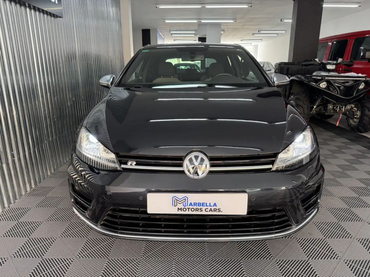Volkswagen Golf 2.0 TSI R DSG 300 Noir - 2