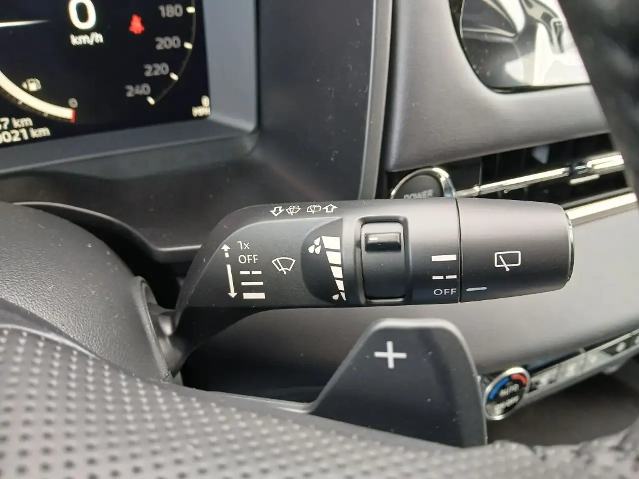 Mitsubishi Outlander снимка Mitsubishi Outlander