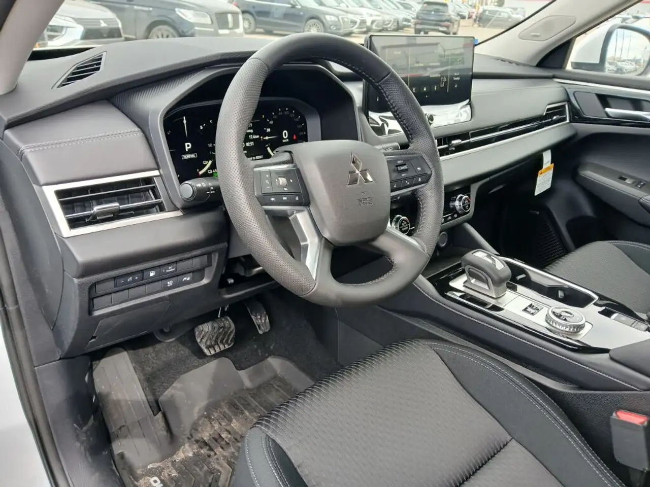 Mitsubishi Outlander снимка Mitsubishi Outlander