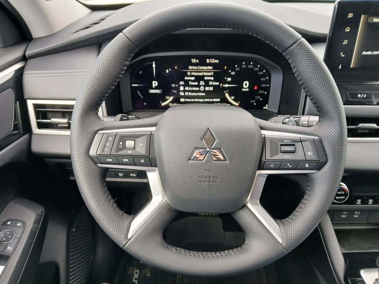 Mitsubishi Outlander снимка Mitsubishi Outlander