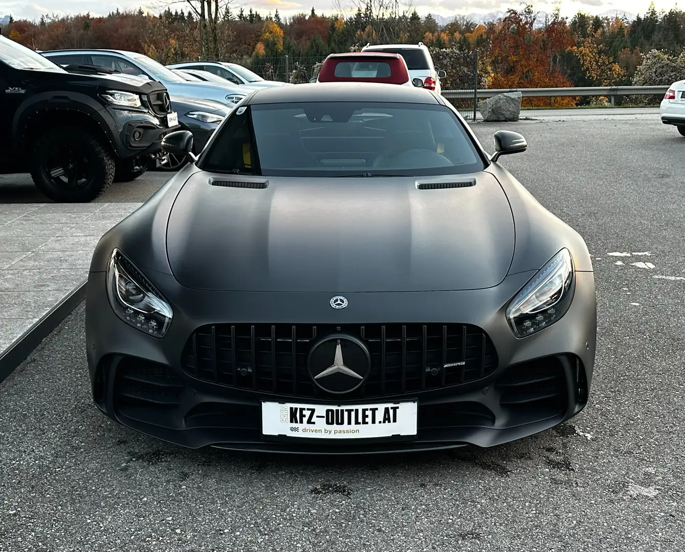 Mercedes-Benz AMG GT R *Carbon*Keramik*AMG Track Package* Šedá - 2