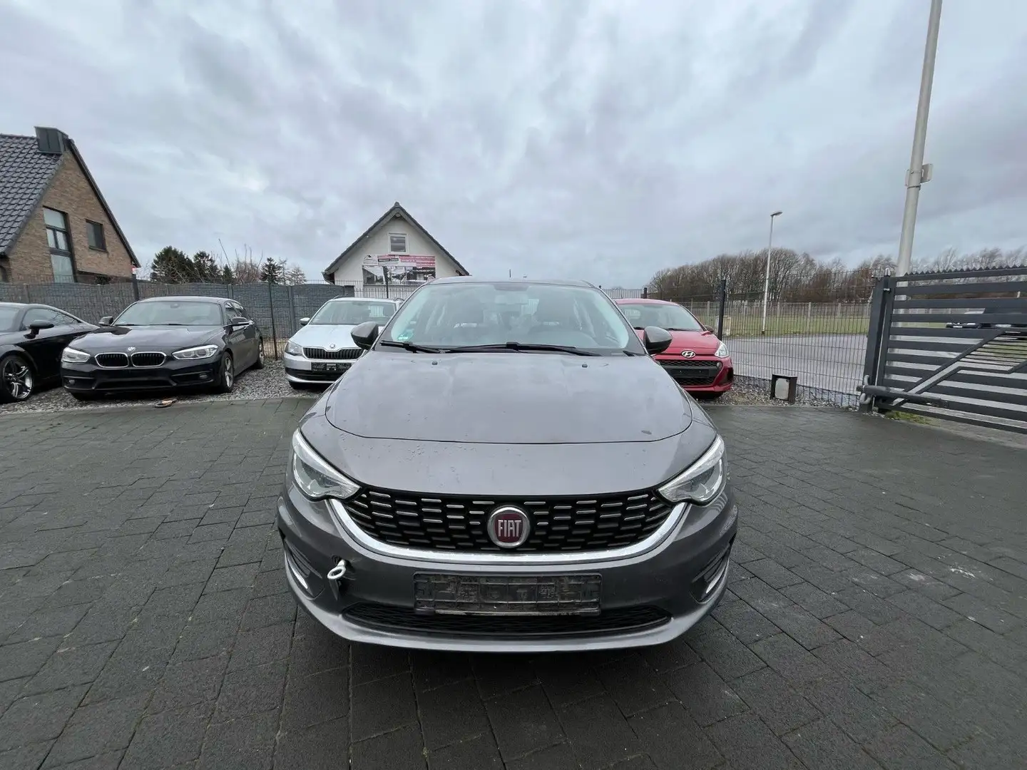 Fiat Tipo Limo Lounge siva - 2
