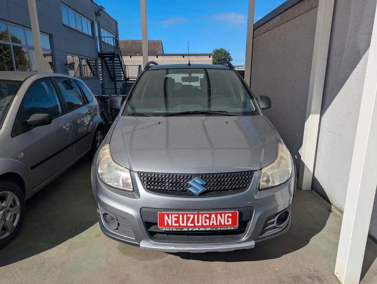 Suzuki SX4 2.0 DDiS 4x2 Grau - 1