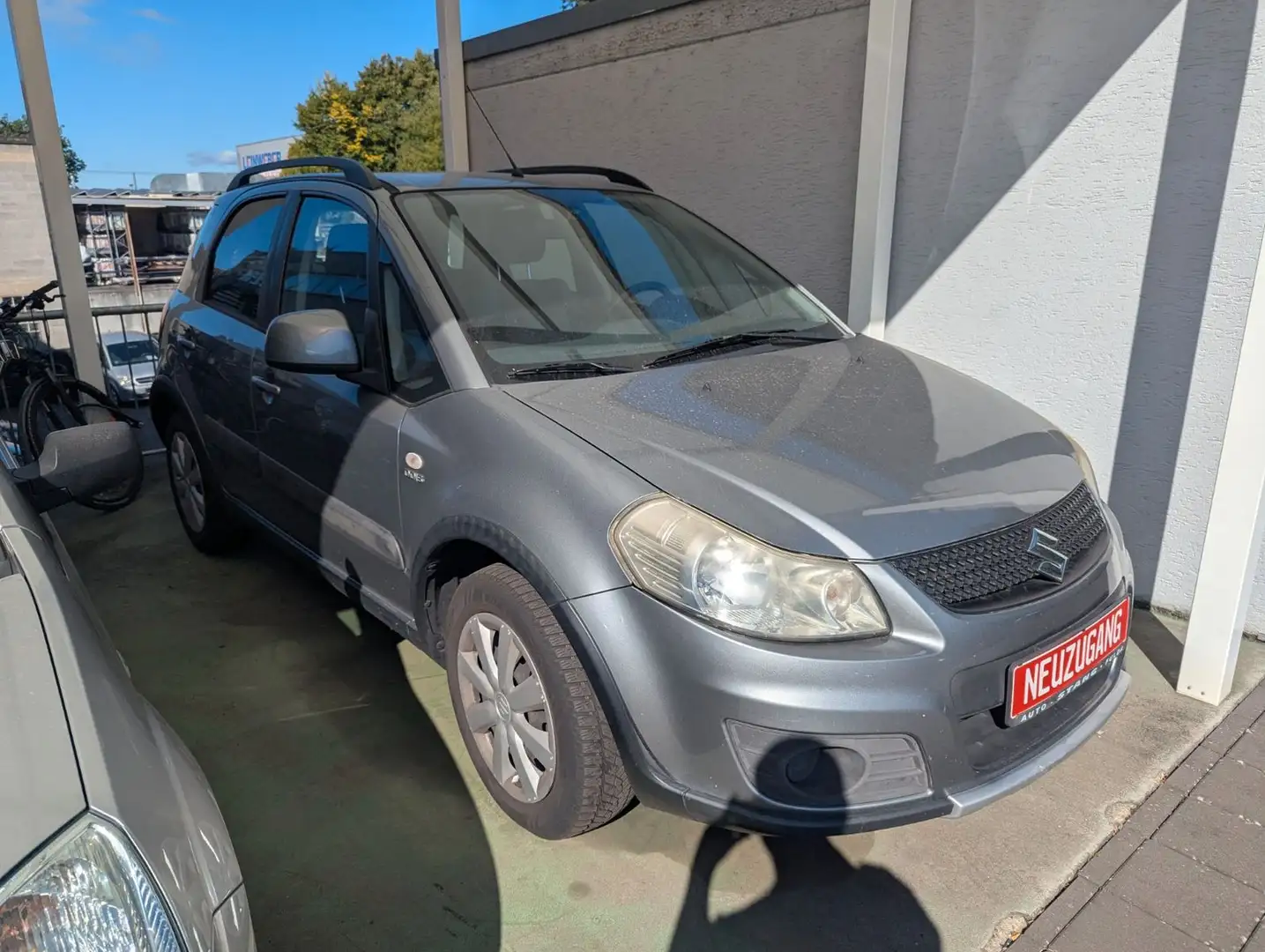 Suzuki SX4 2.0 DDiS 4x2 Grau - 2