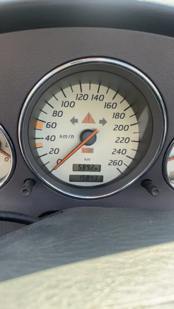 Drugi Ostali 230 kompressor siva - 1