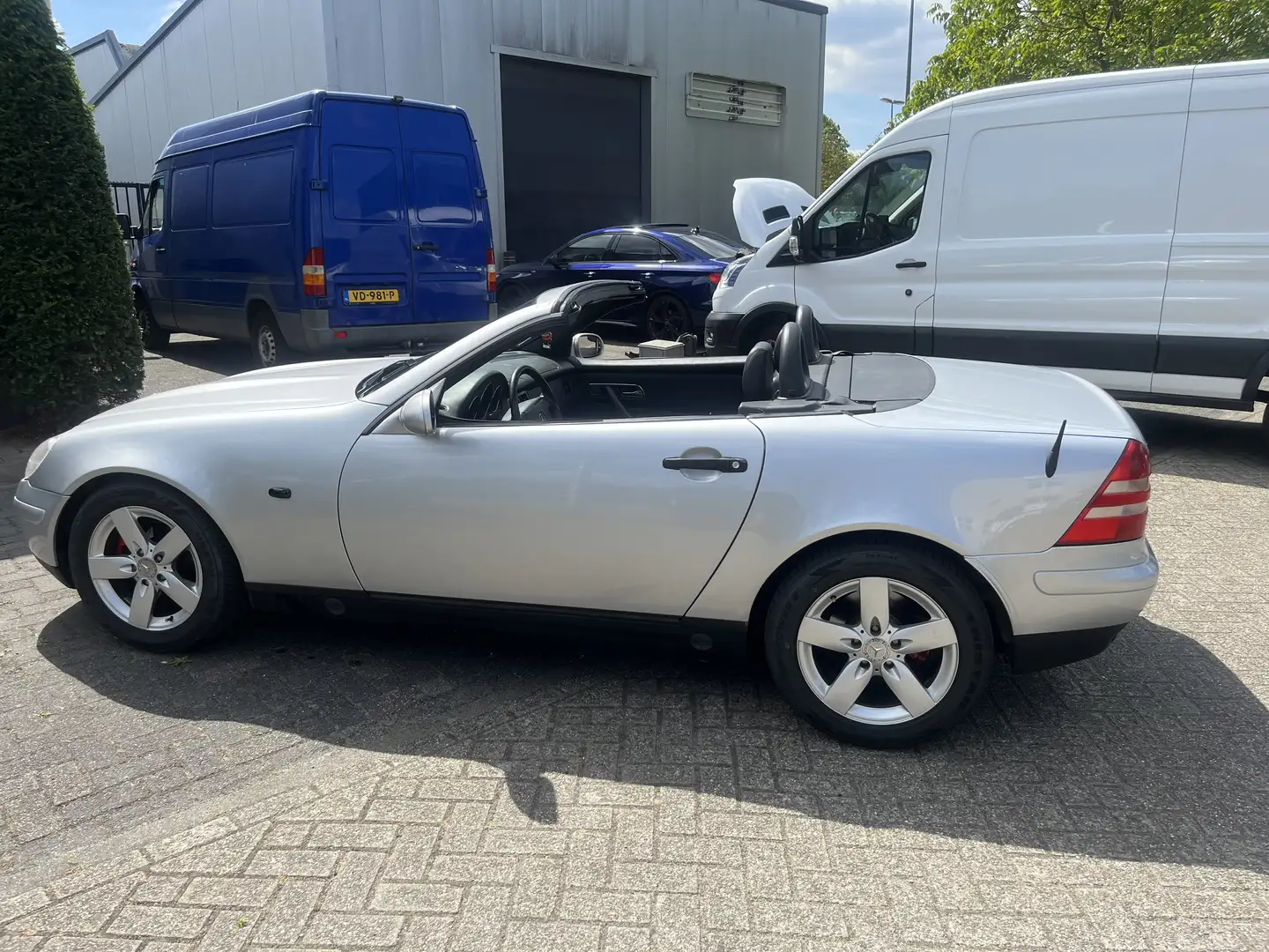 Drugi Ostali 230 kompressor siva - 2