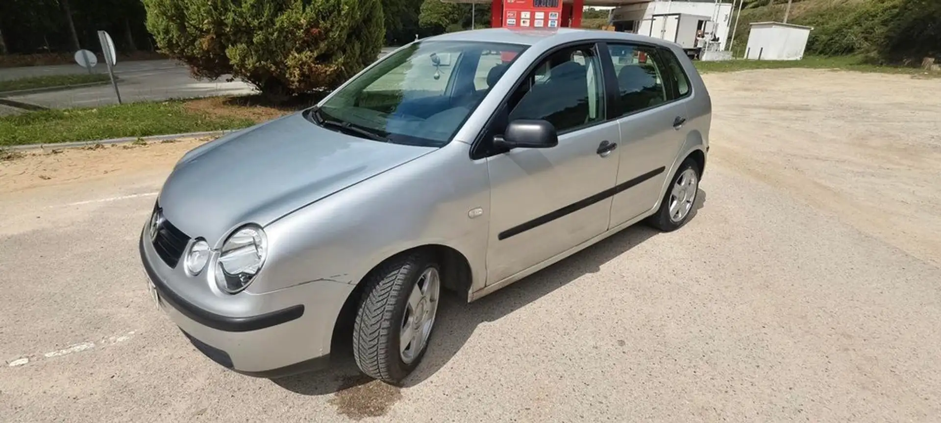 Volkswagen Polo 1.2 Gasolina Gris - 1