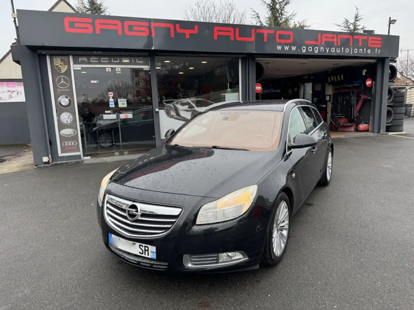 Opel Insignia 2.0 CDTI160 FAP ECOF COSMO PACK Noir - 1