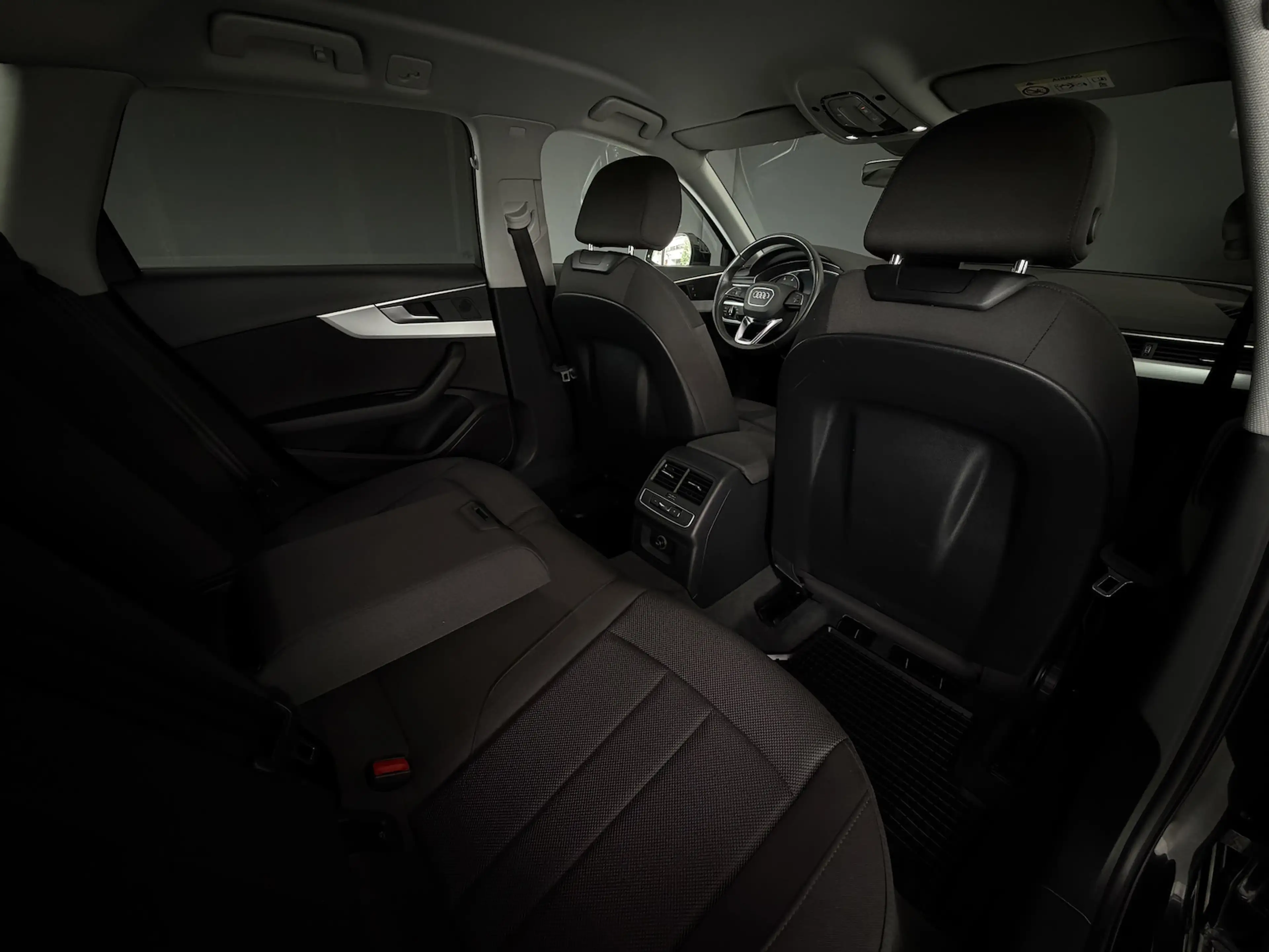 Audi A4 allroad Quattro*2.0 TDI*MATRIX*SITZHEIZ*NAVI — photo 11