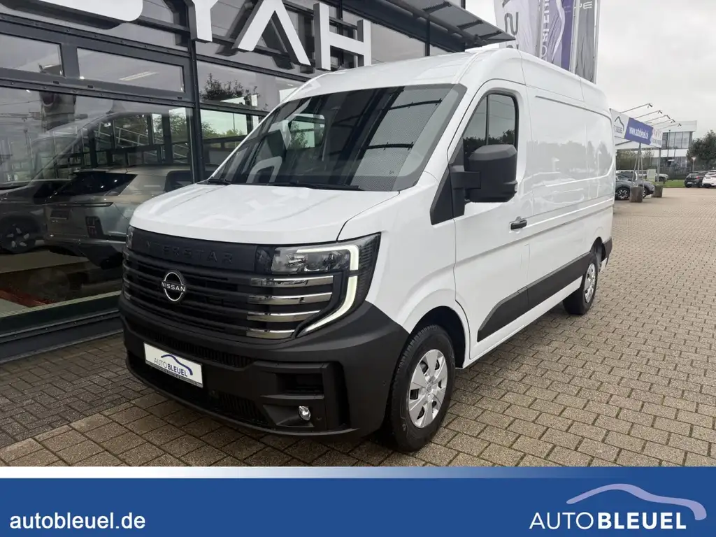 Nissan Interstar 0 из Европы — купить под ключ