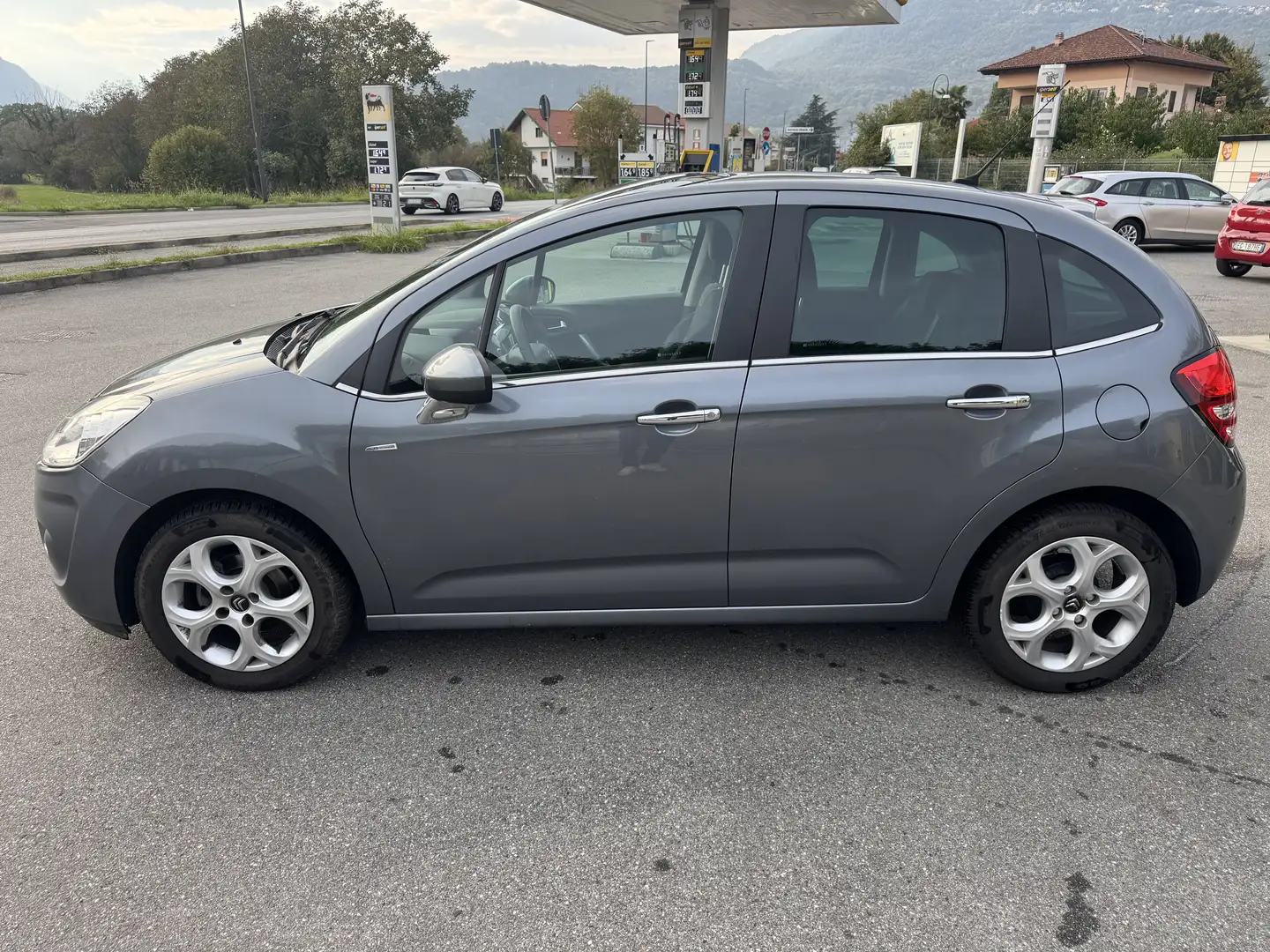 Citroen C3 1.1 Exclusive Style GPL 65cv 5p Manuale Clima Grigio - 2