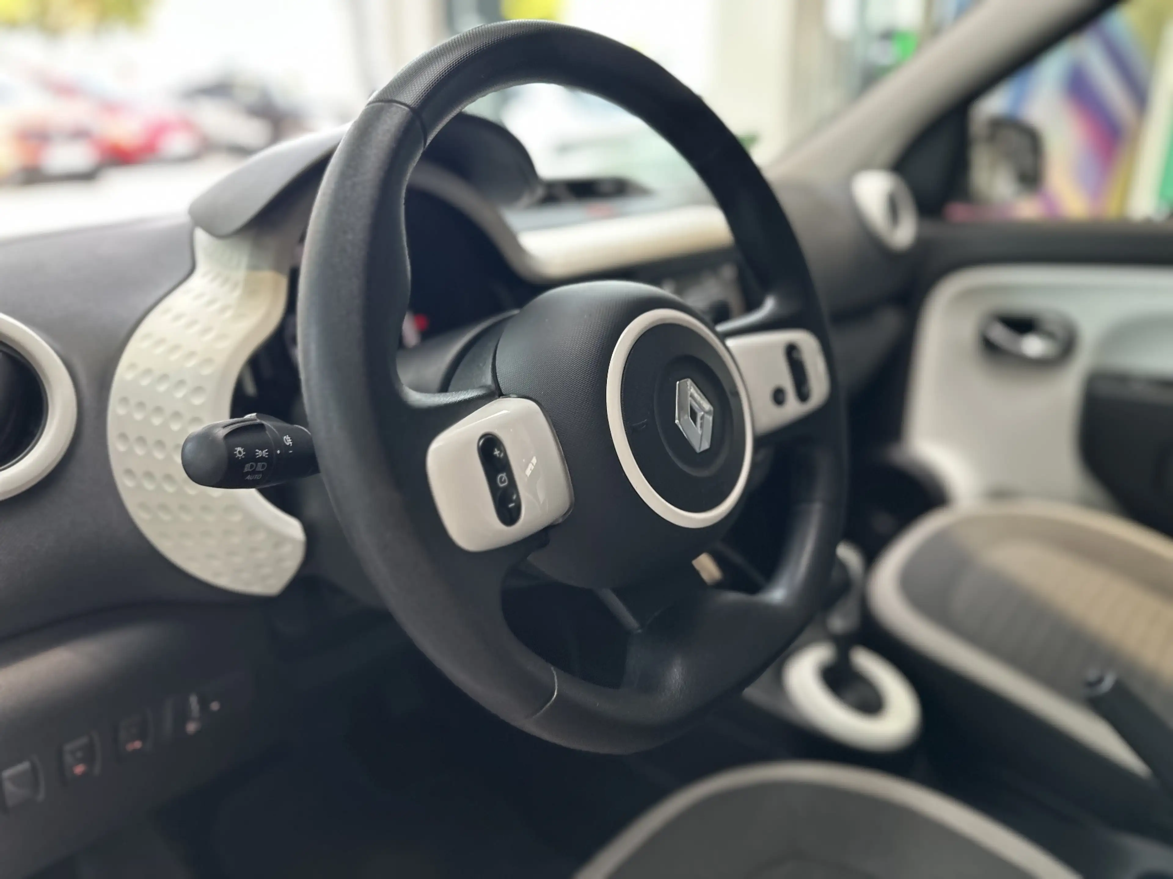 Renault Twingo Electric Equilibre — photo 30