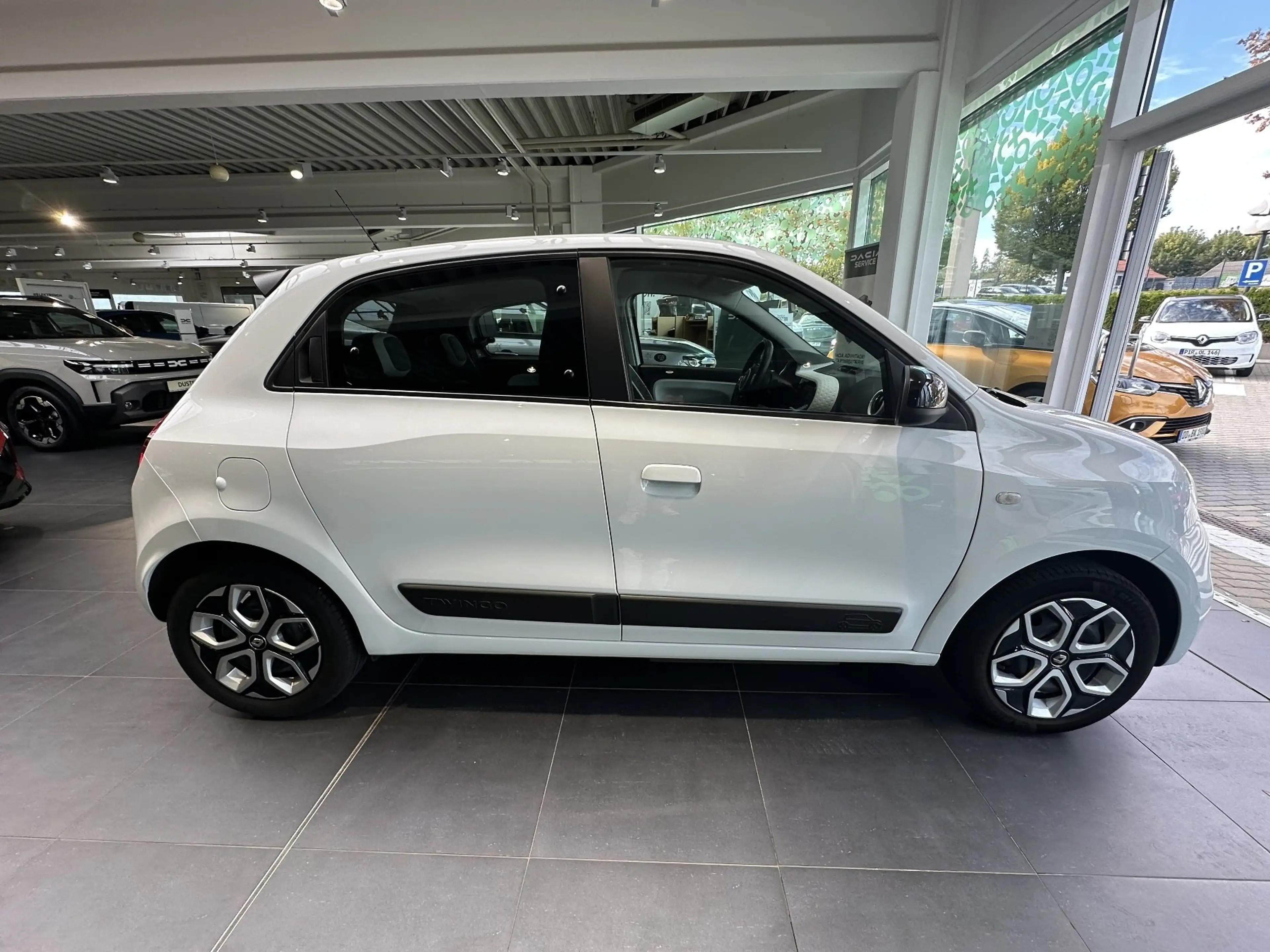 Renault Twingo Electric Equilibre — photo 7