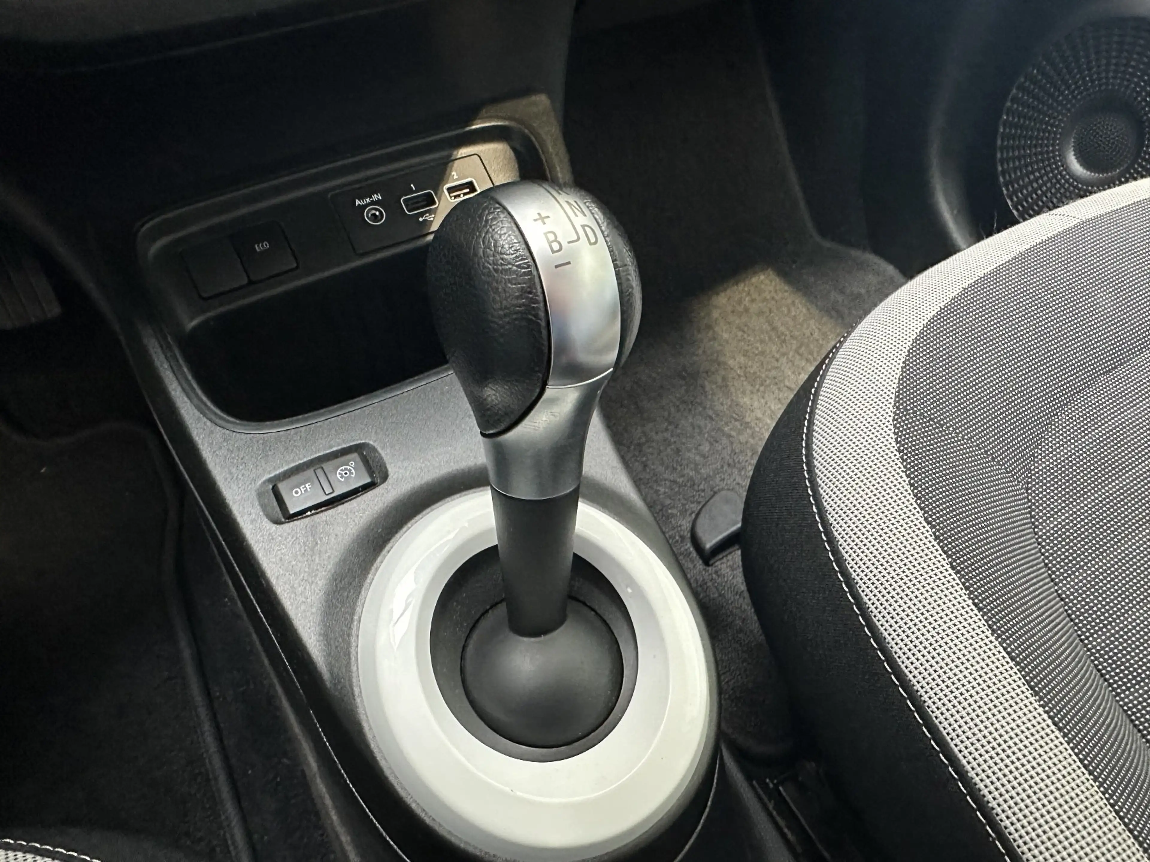 Renault Twingo Electric Equilibre — photo 44