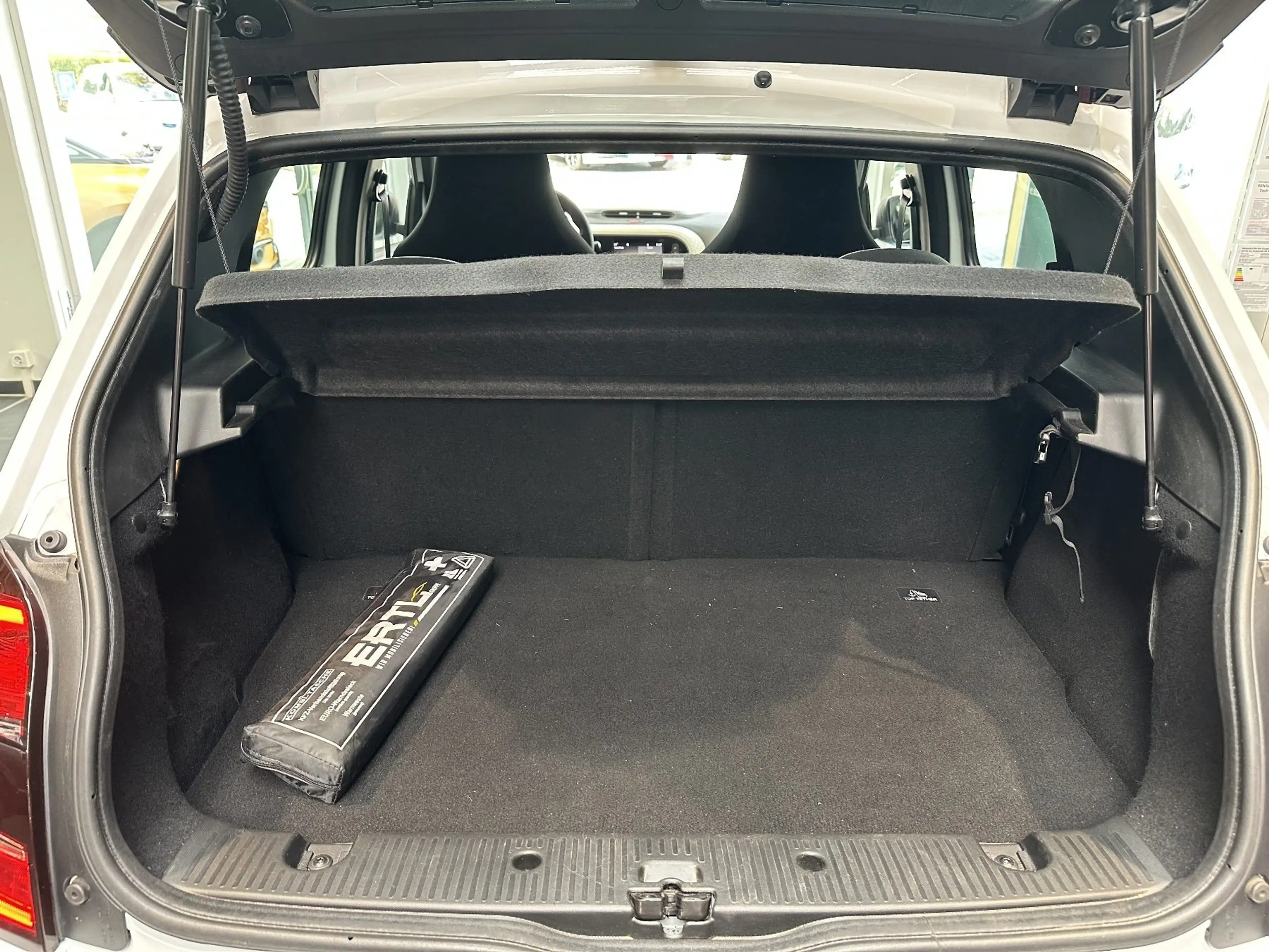 Renault Twingo Electric Equilibre — photo 21
