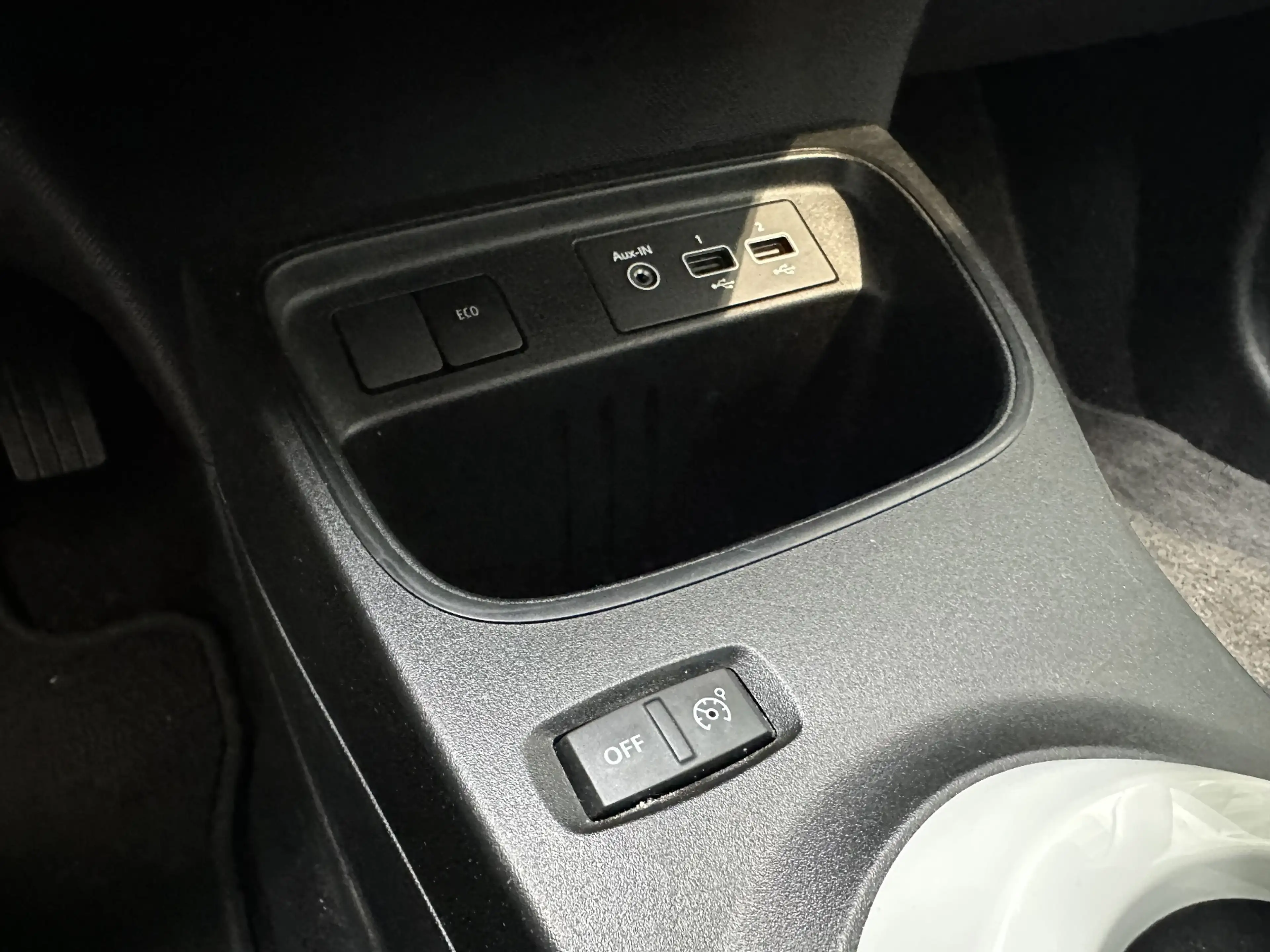 Renault Twingo Electric Equilibre — photo 43