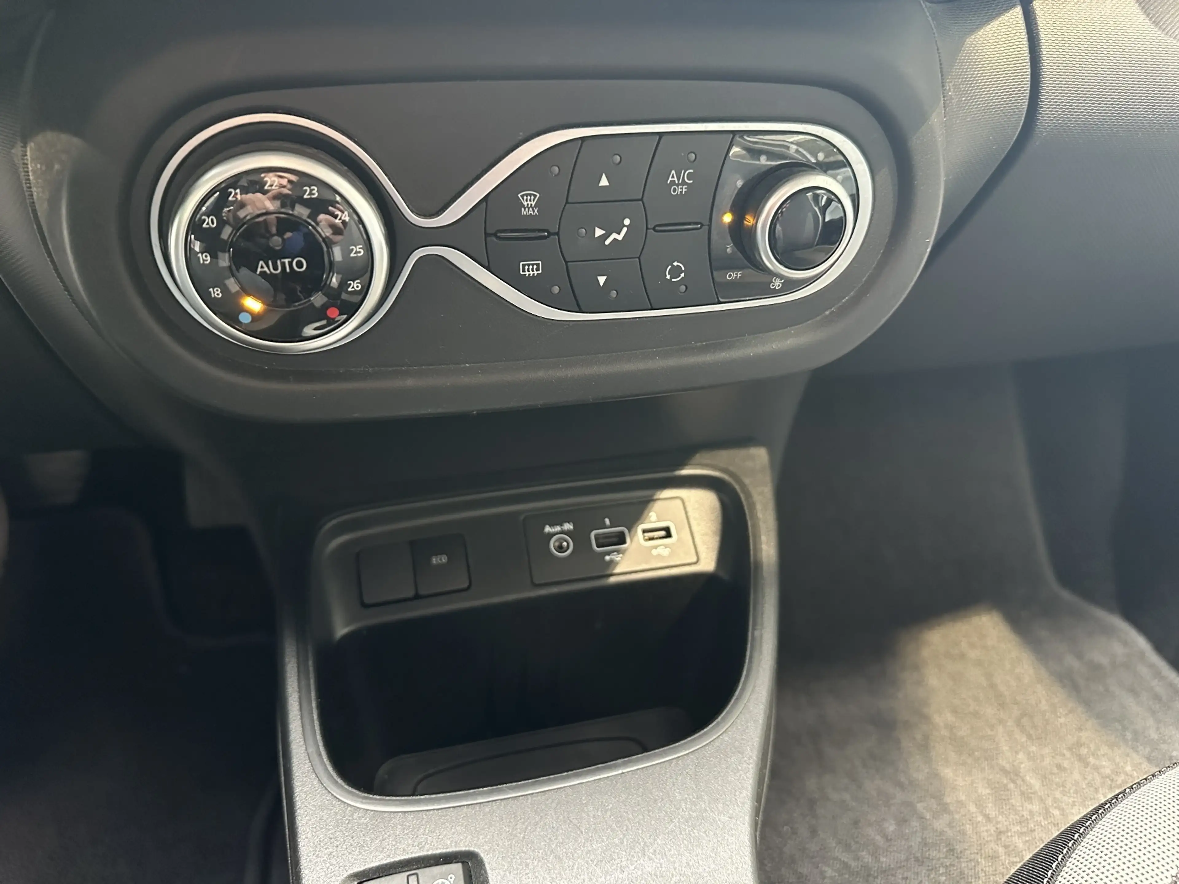 Renault Twingo Electric Equilibre — photo 42