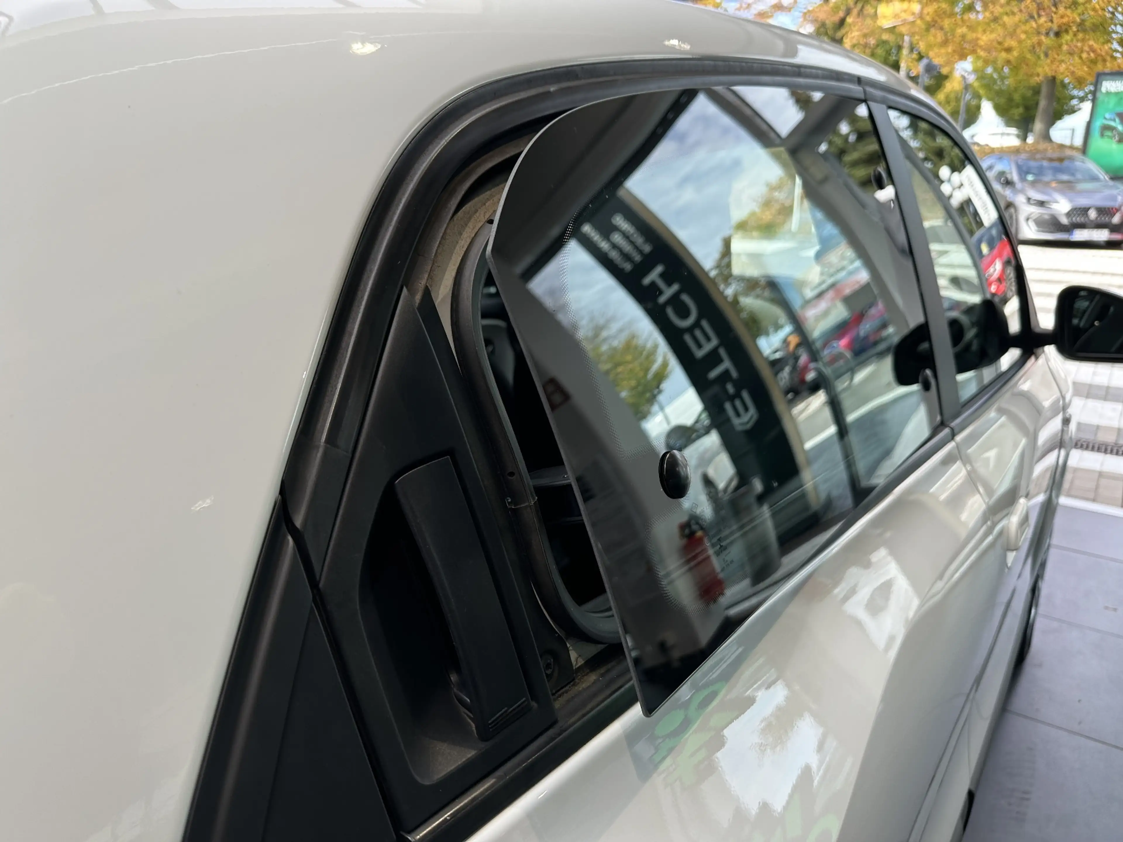 Renault Twingo Electric Equilibre — photo 14