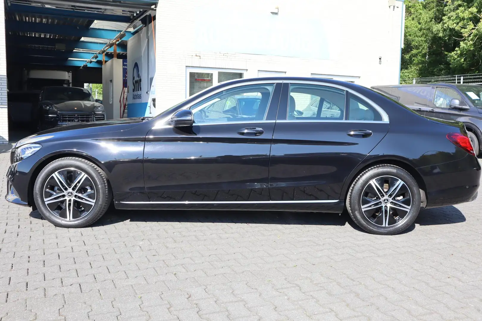 Mercedes-Benz C 180 C180 d Lim. Avantgarde 9G/ LED/ Kamera/ Leder Noir - 2