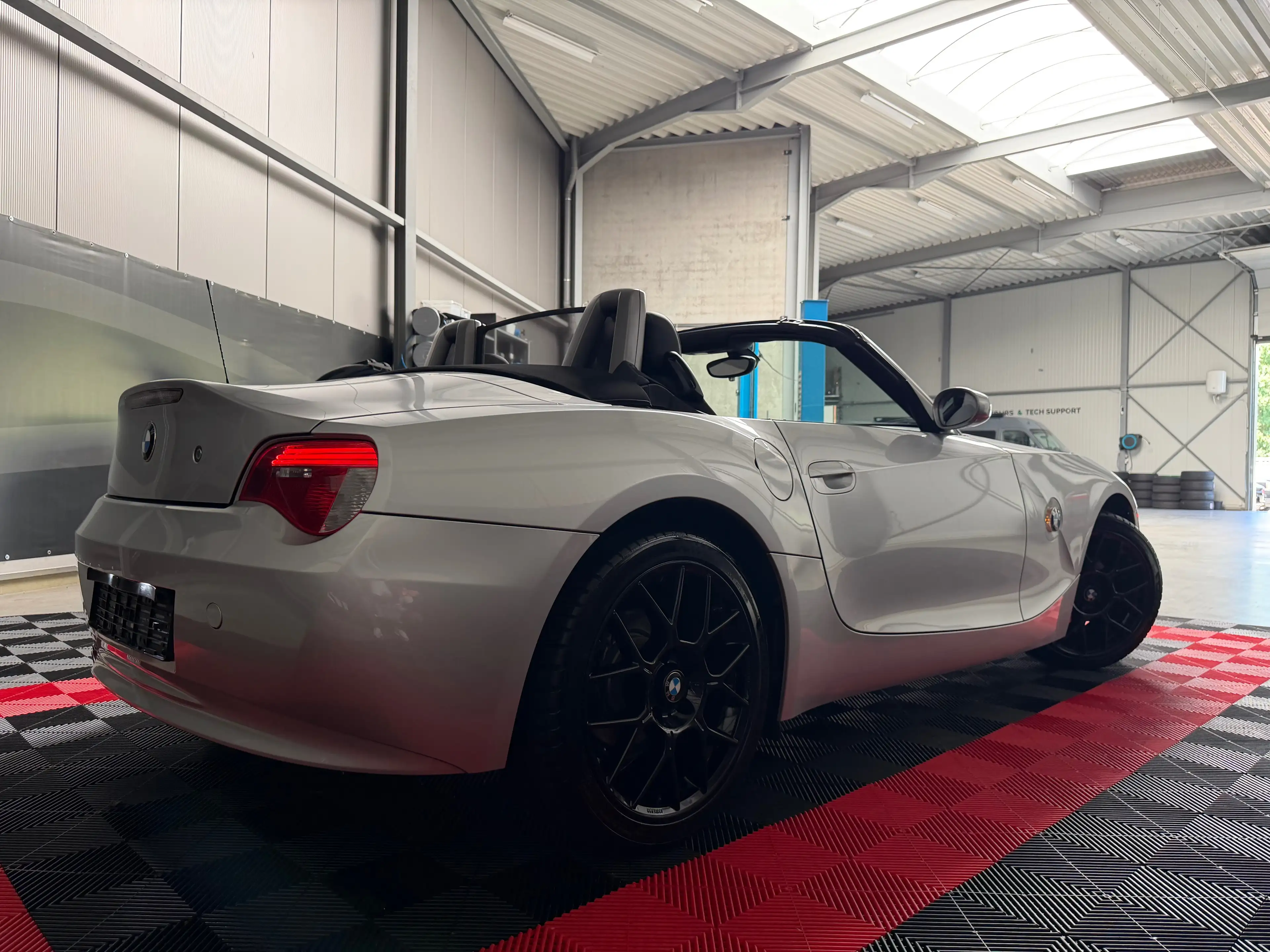 BMW Z4 2.0i 16v/Xeon/Airco/Zv/18"inc/Supersprint/Topper !!!/ — photo 8