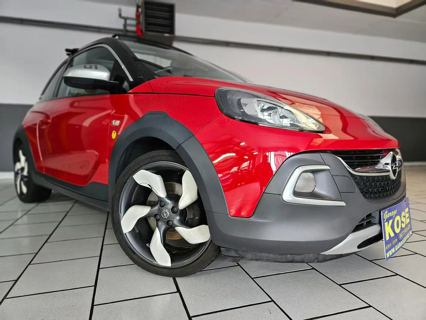 Opel Adam 10i ROCK//SIEGES SPORT//CLIMATISATION//GARANTIE Rouge - 2