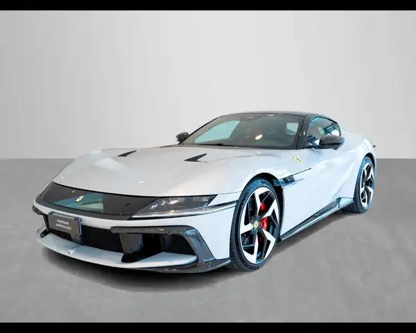 Ferrari 12 Cilindri 6.5 V12 dct