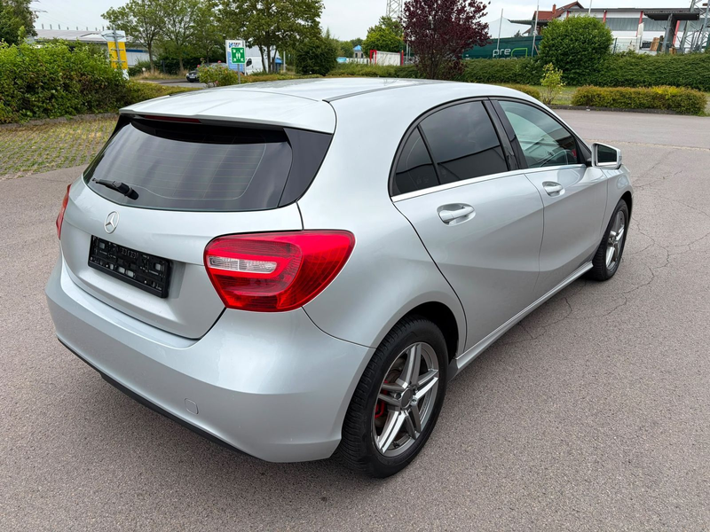 Mercedes-Benz A 180 BlueEfficiency Style VORb.Navi/Leder/SH/17 — photo 6
