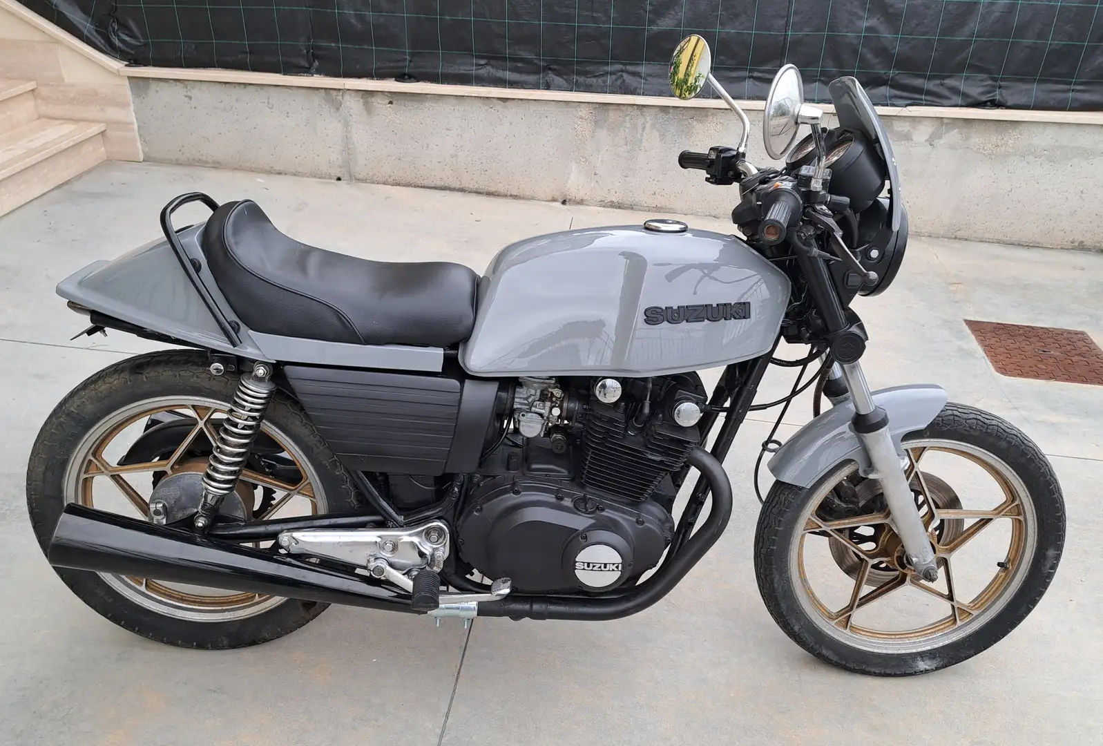 Suzuki GS 450 S Grey - 1