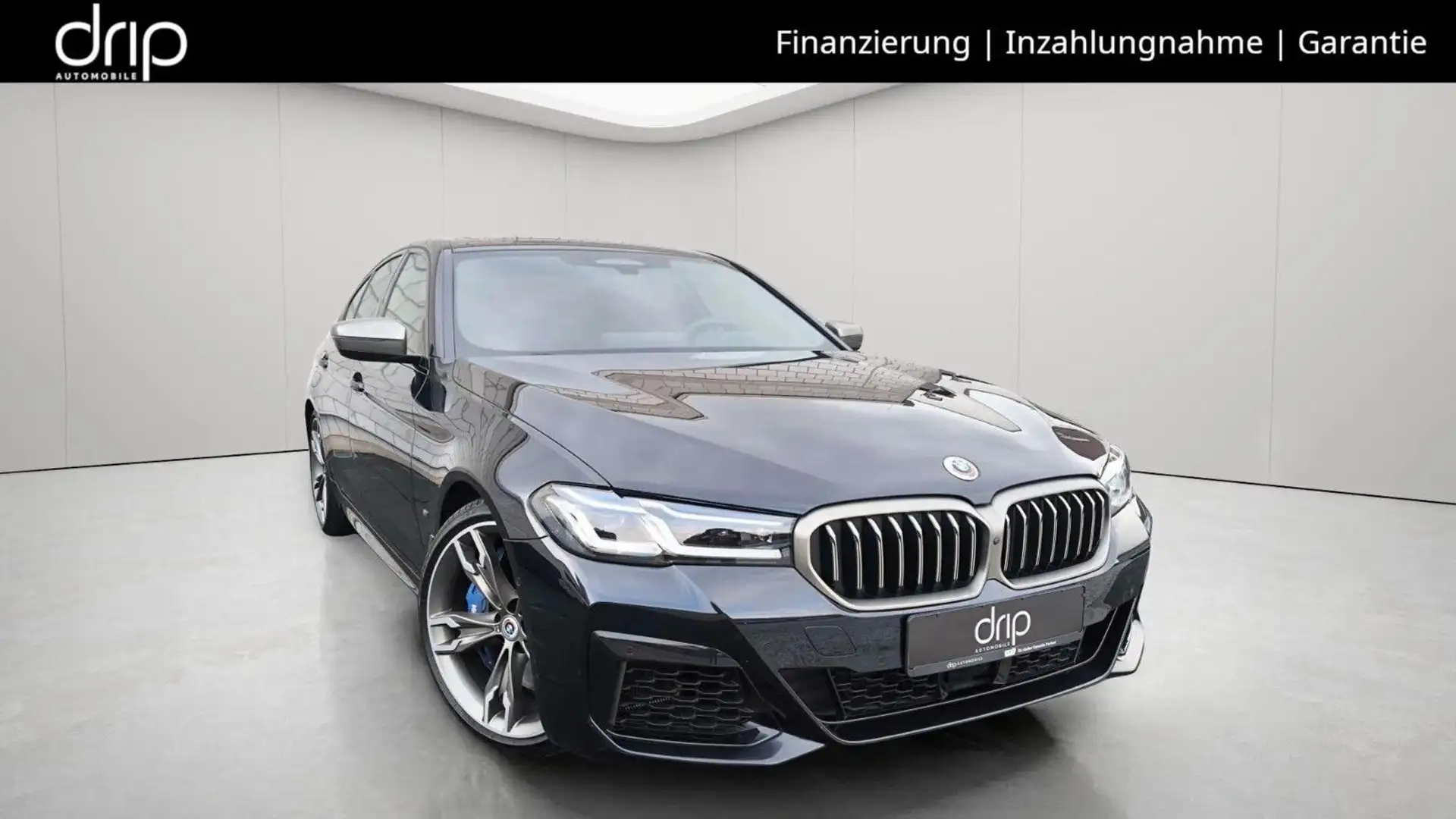 BMW 550 i xDrive *Individ.|Glasdach|Massage|SoftCl.* Schwarz - 1