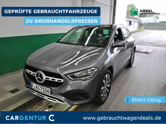 Mercedes-Benz GLA 220 d Pano S-Dach Key Lane Navi AUT Klima