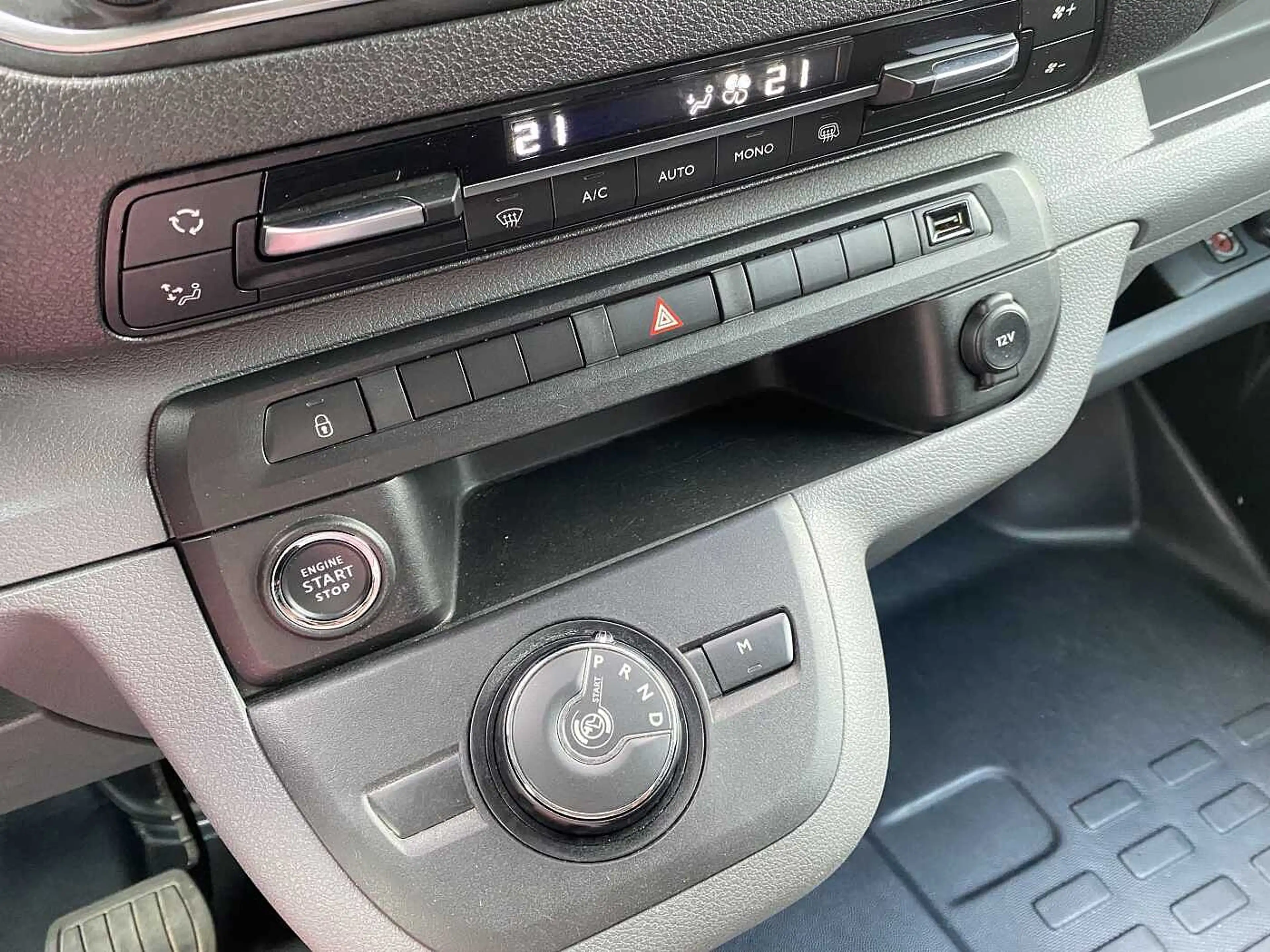 Peugeot Expert 2.0 BlueHDi L3 Dubbele Cabine Asphalt S&S Automaat — photo 11