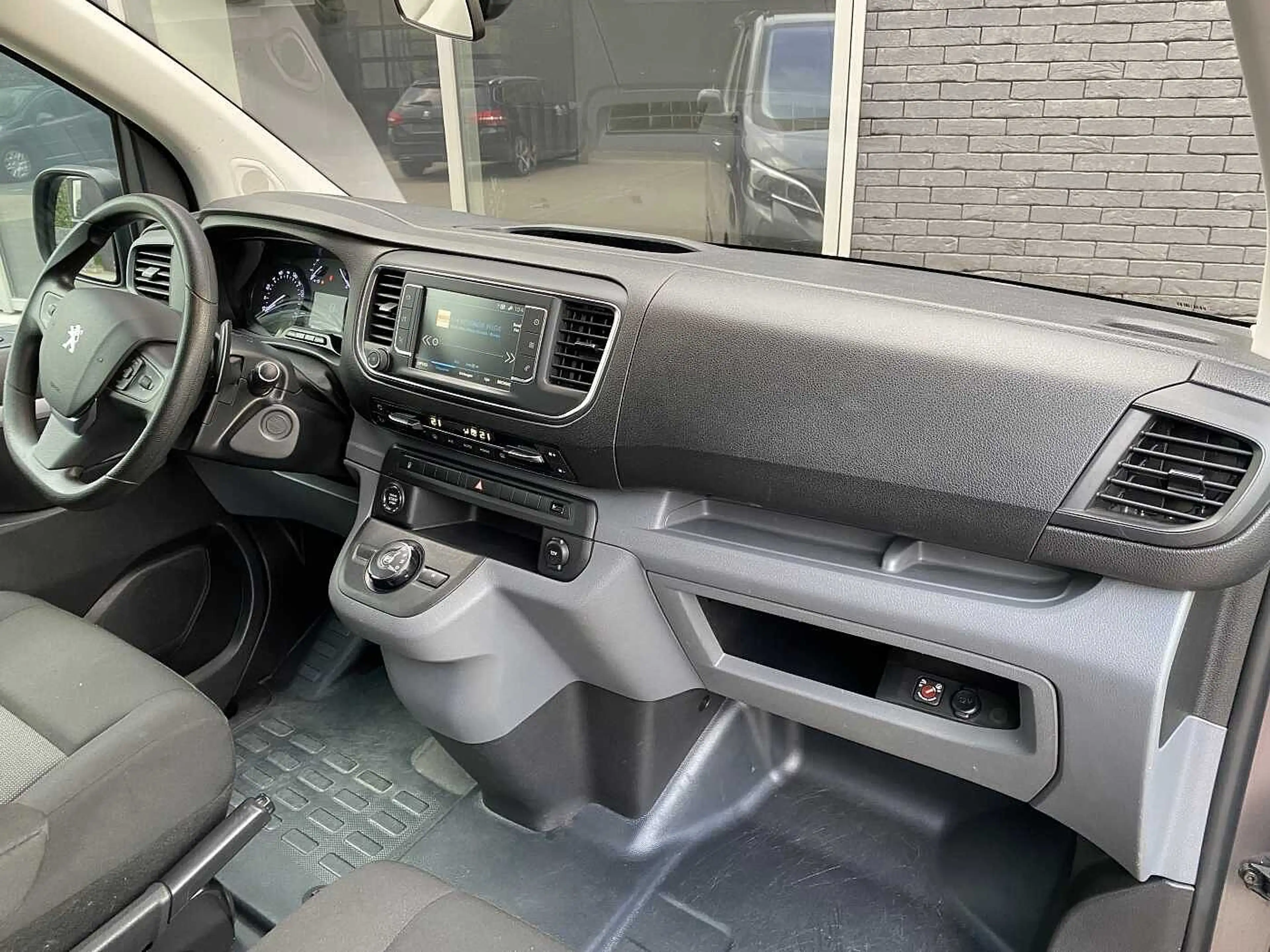 Peugeot Expert 2.0 BlueHDi L3 Dubbele Cabine Asphalt S&S Automaat — photo 9