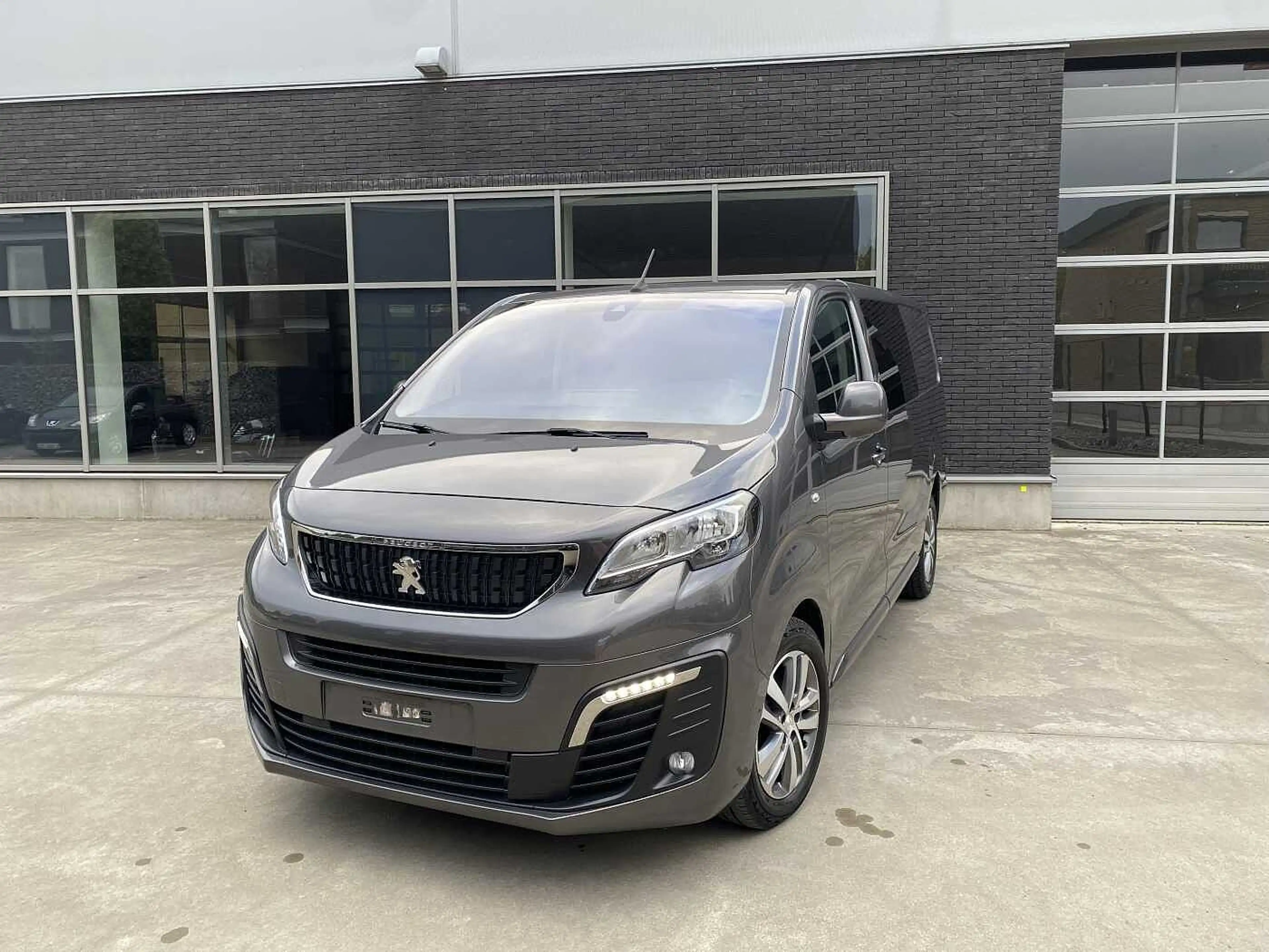 Peugeot Expert 2.0 BlueHDi L3 Dubbele Cabine Asphalt S&S Automaat — photo 3