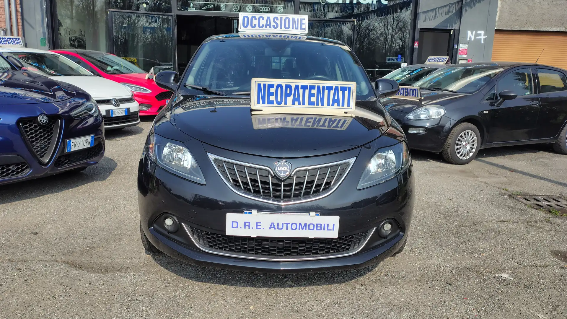Lancia Ypsilon Ypsilon III 2021 1.0 firefly hybrid Gold s Schwarz - 2