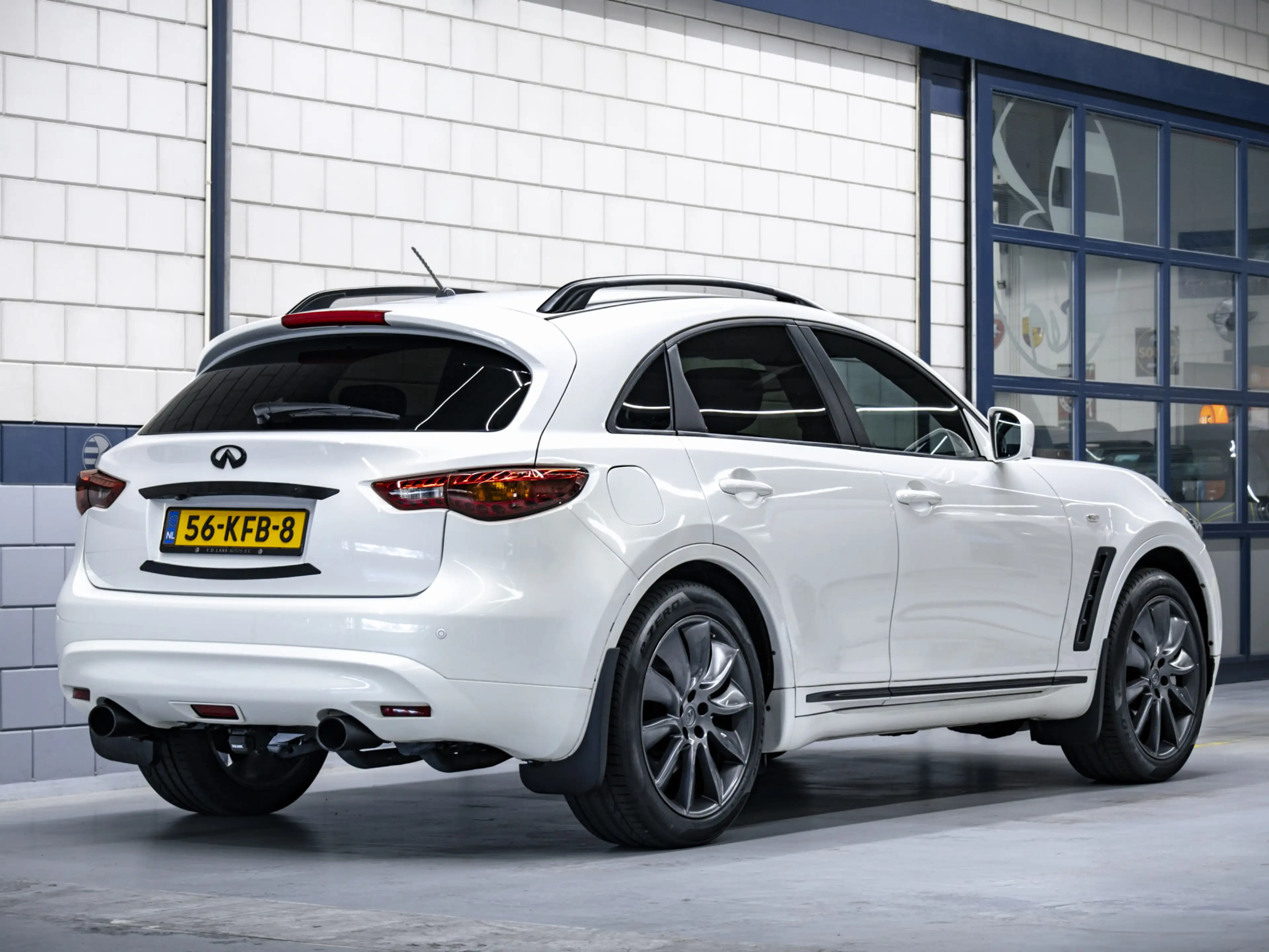 Infiniti FX 50 S AWD | 5.0L V8 | Automaat Youngtimer — photo 3