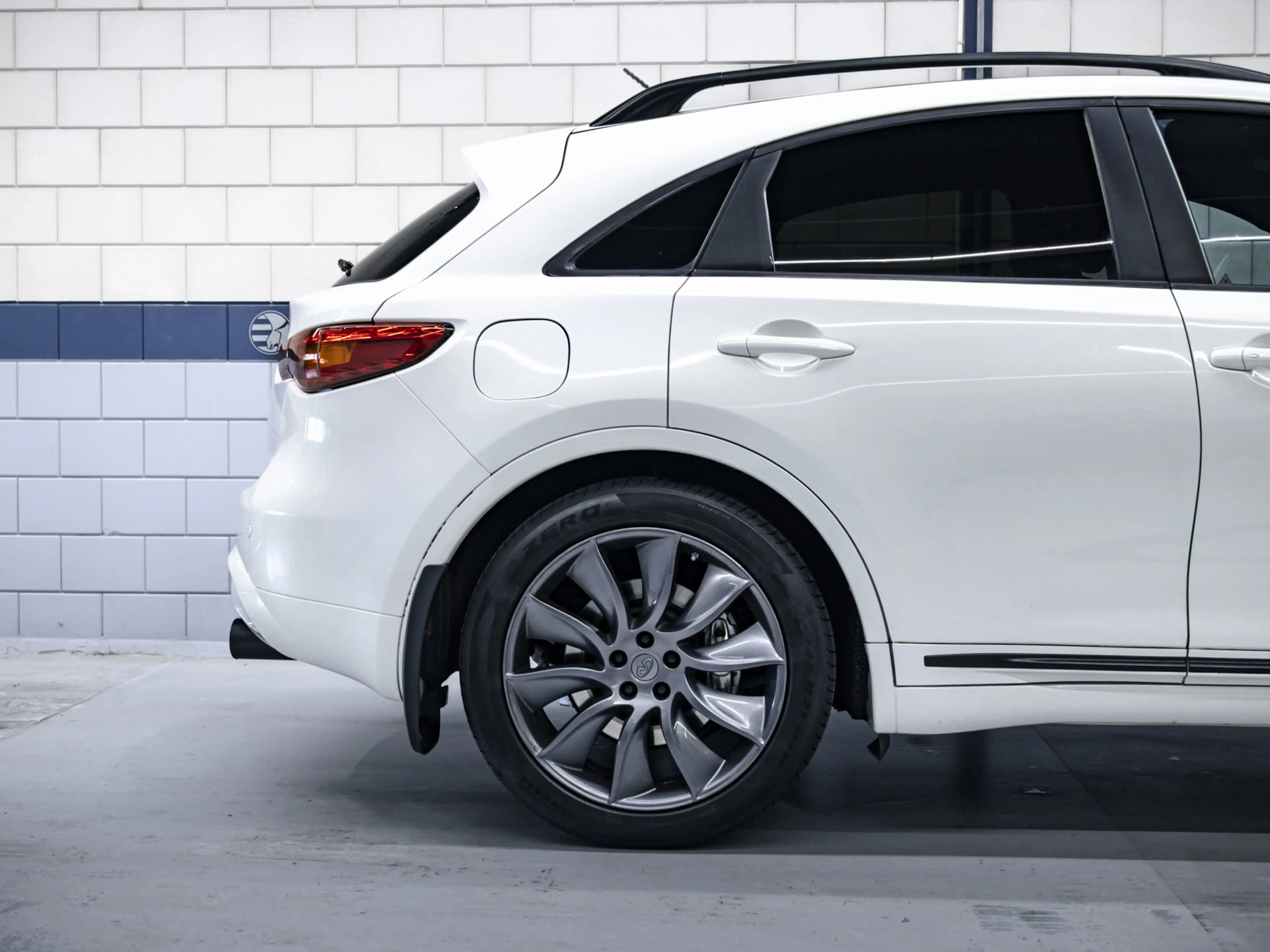 Infiniti FX 50 S AWD | 5.0L V8 | Automaat Youngtimer — photo 6