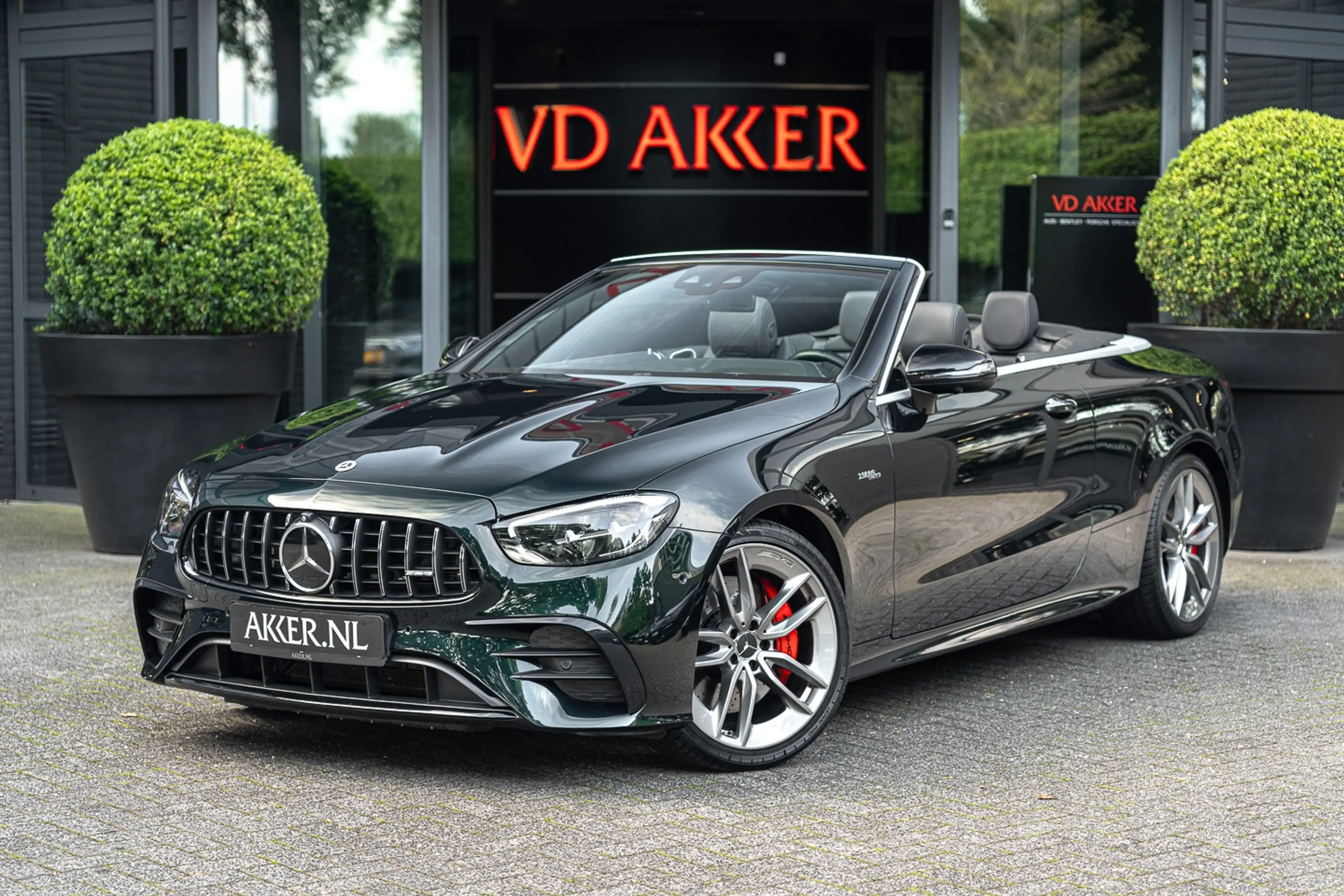 Mercedes-Benz E 53 AMG E53 435pk | Nightpakket | Smaragdgroen | Head-up |
