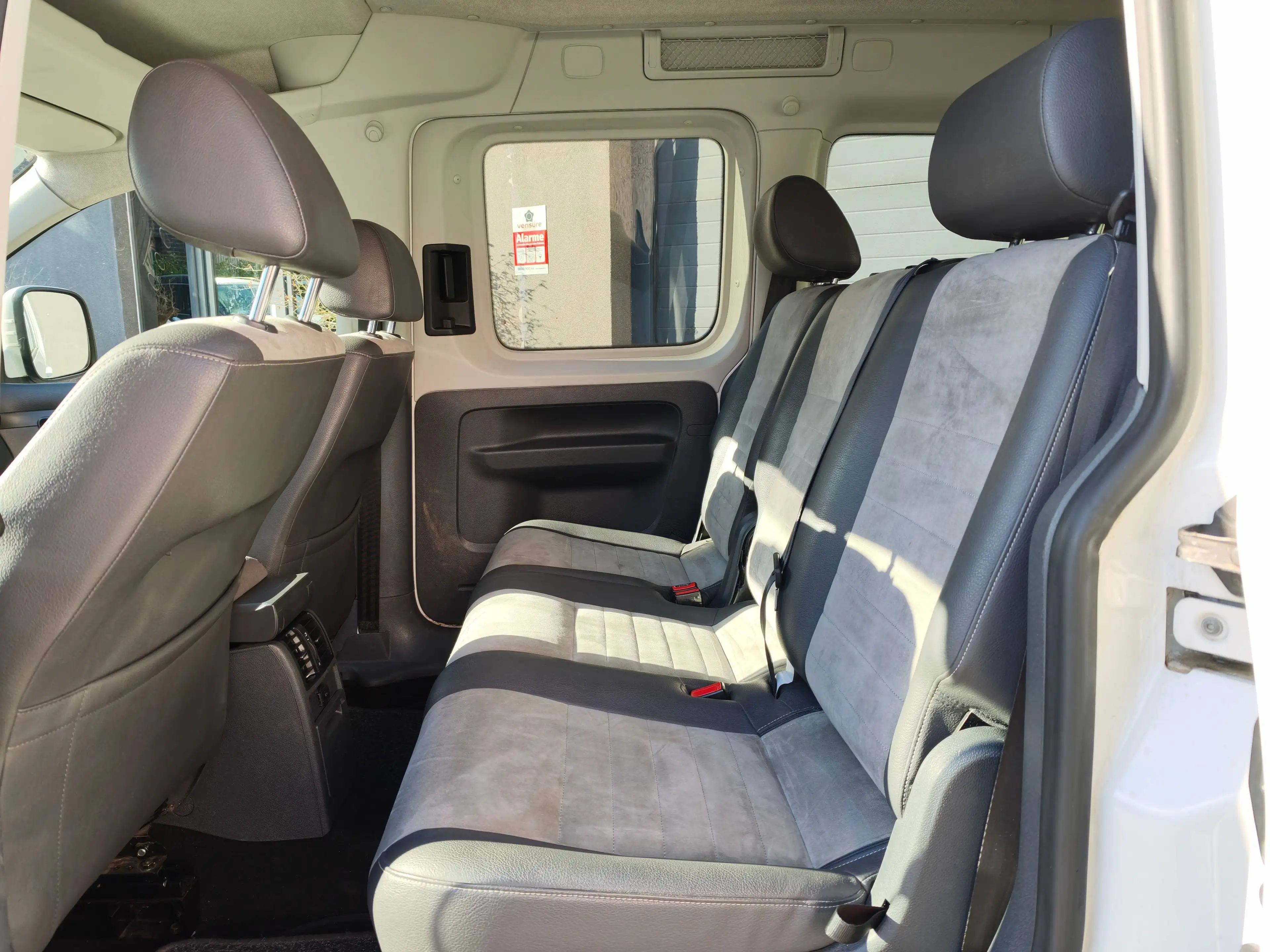 Volkswagen Caddy 1.6 CR TDi Edition 30 DSG *CLIM*SIEGES CHAUFFANT*BLUETOOTH*GARANTIE 12 MOIS — photo 10
