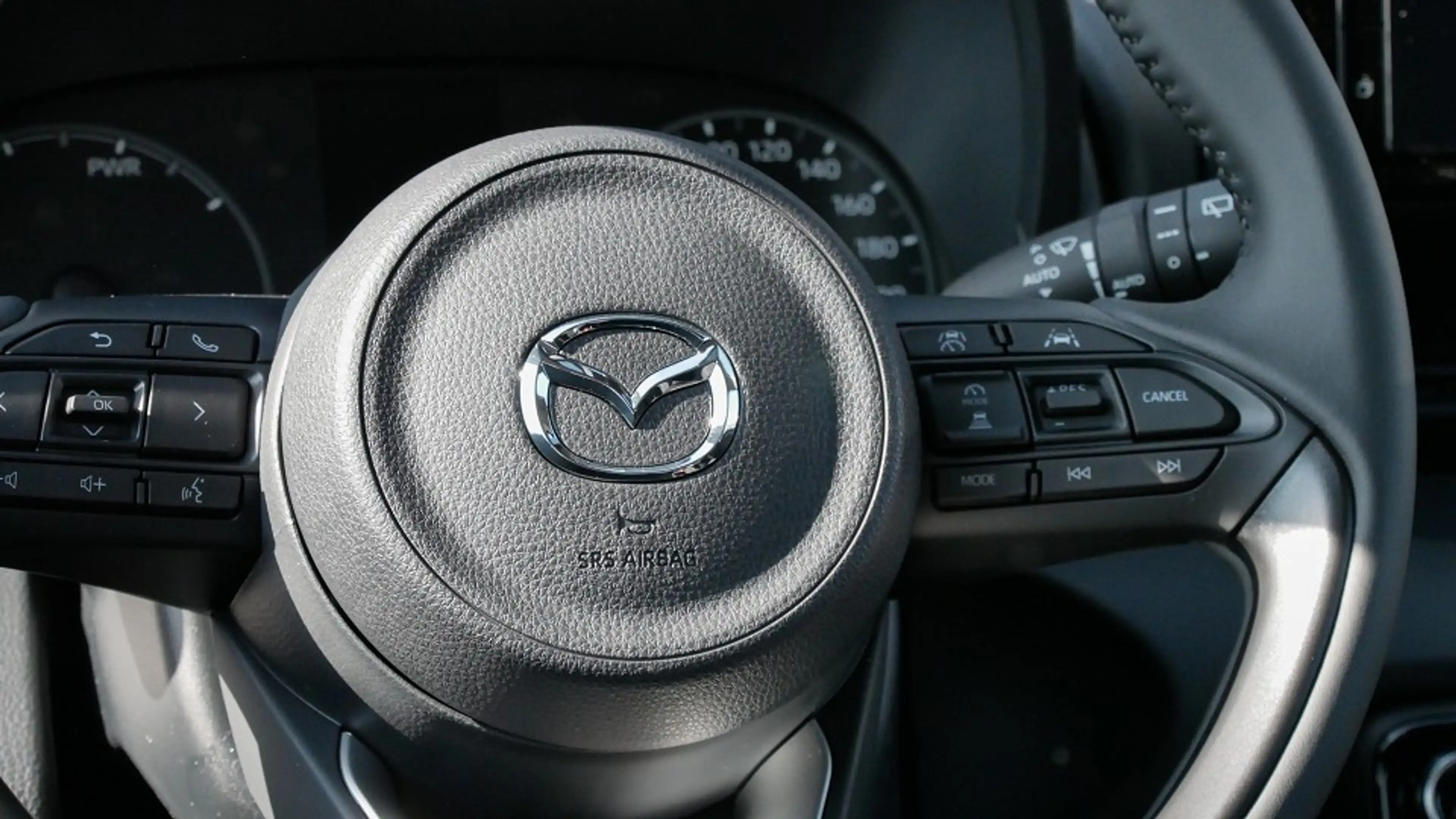 Mazda 2 Hybrid 1.5 VVT-i 116 PS CENTRE-LINE M+S — photo 15